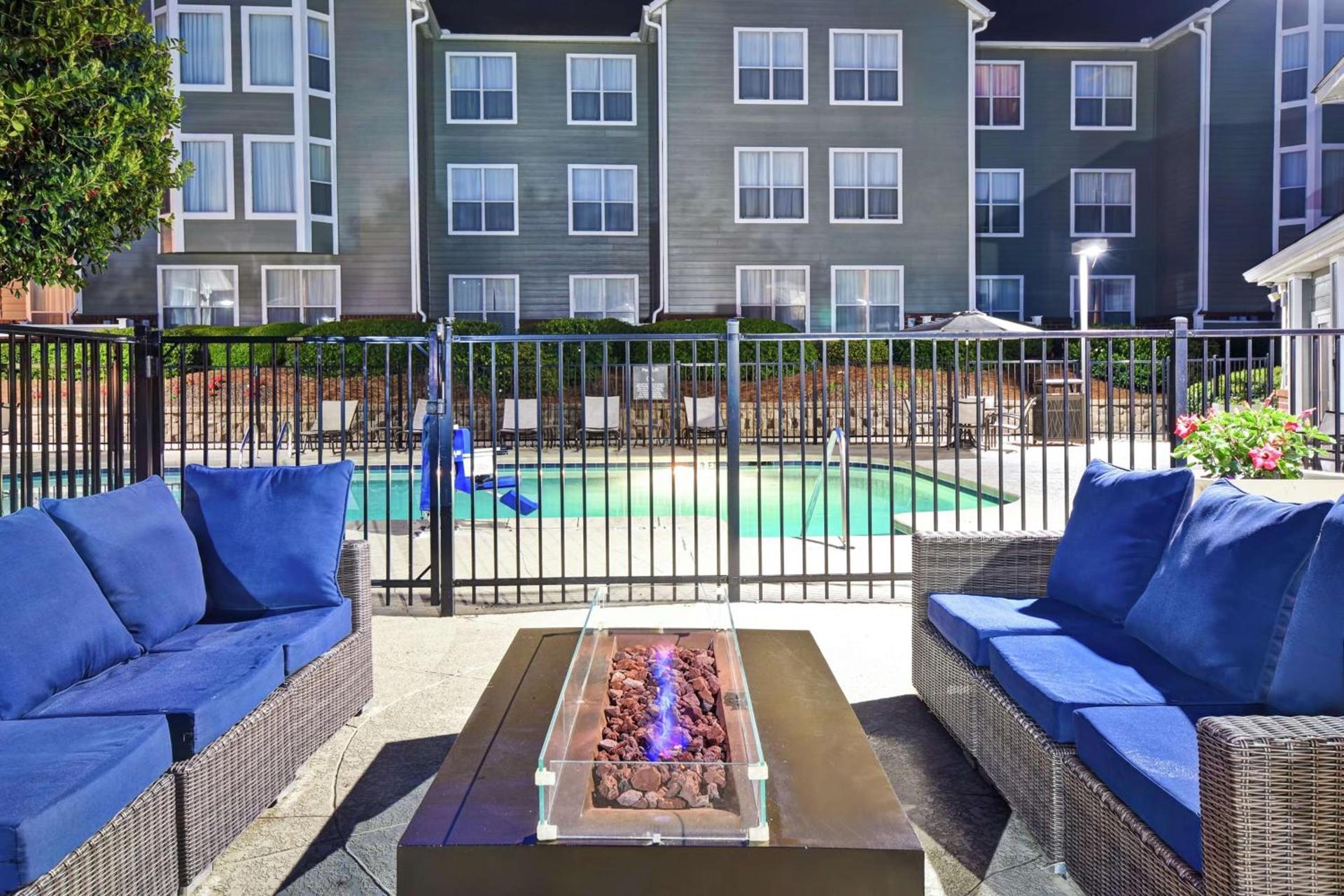 Homewood Suites by Hilton Atlanta-Galleria/Cumberland photo 2
