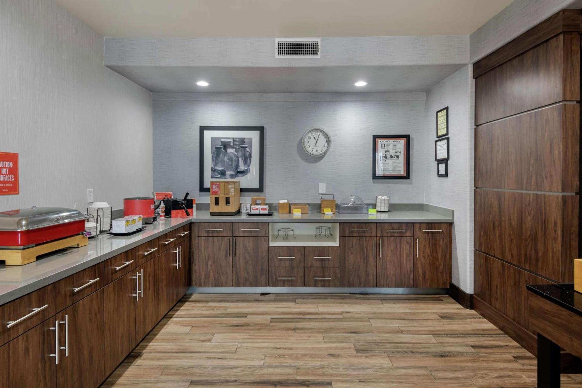 Hampton Inn Brownwood photo 6