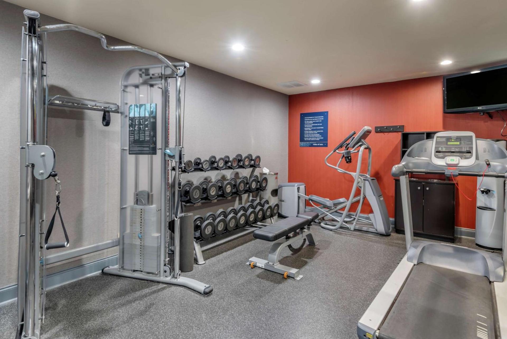 Hampton Inn Brownwood photo 8
