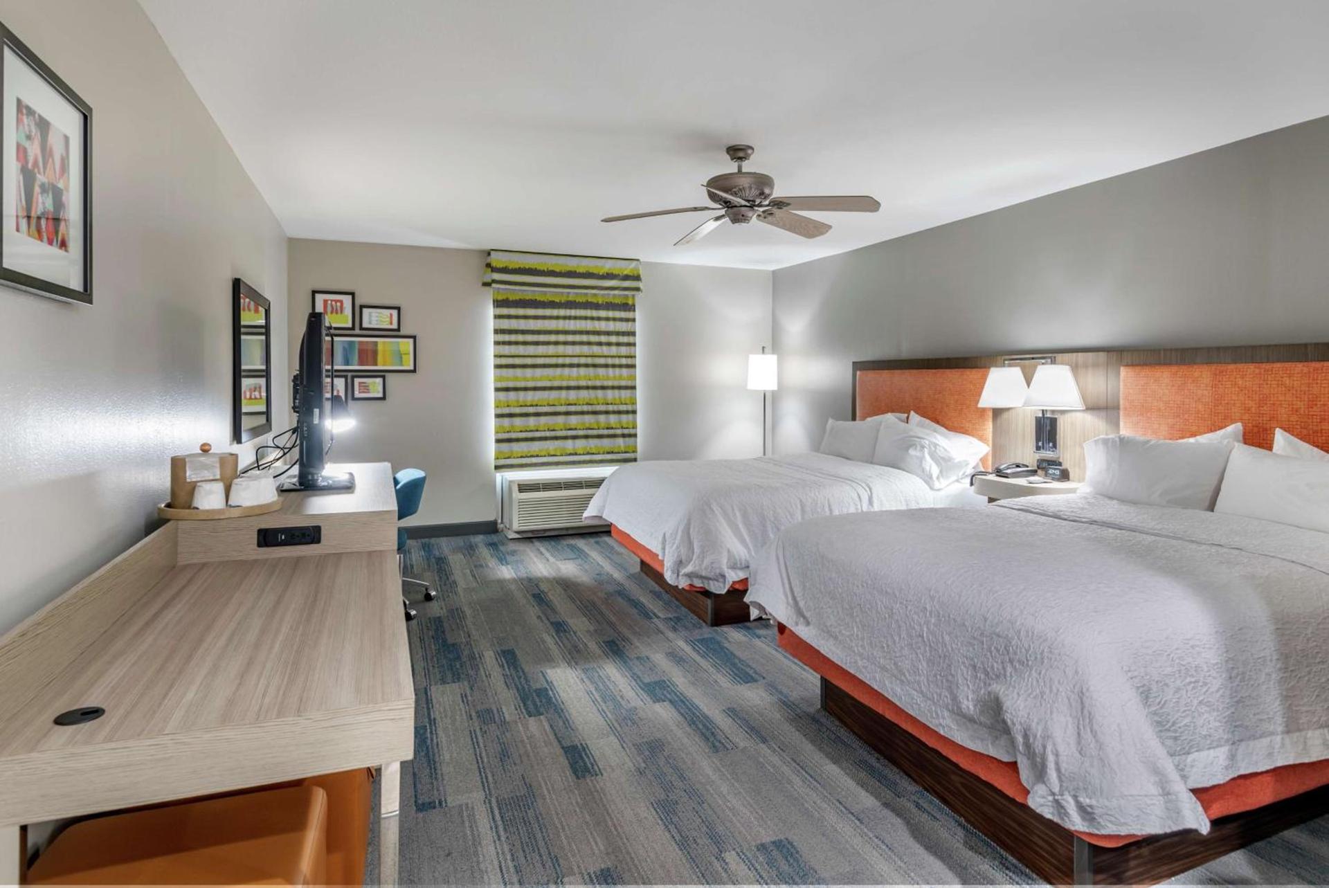 Hampton Inn Brownwood photo 9