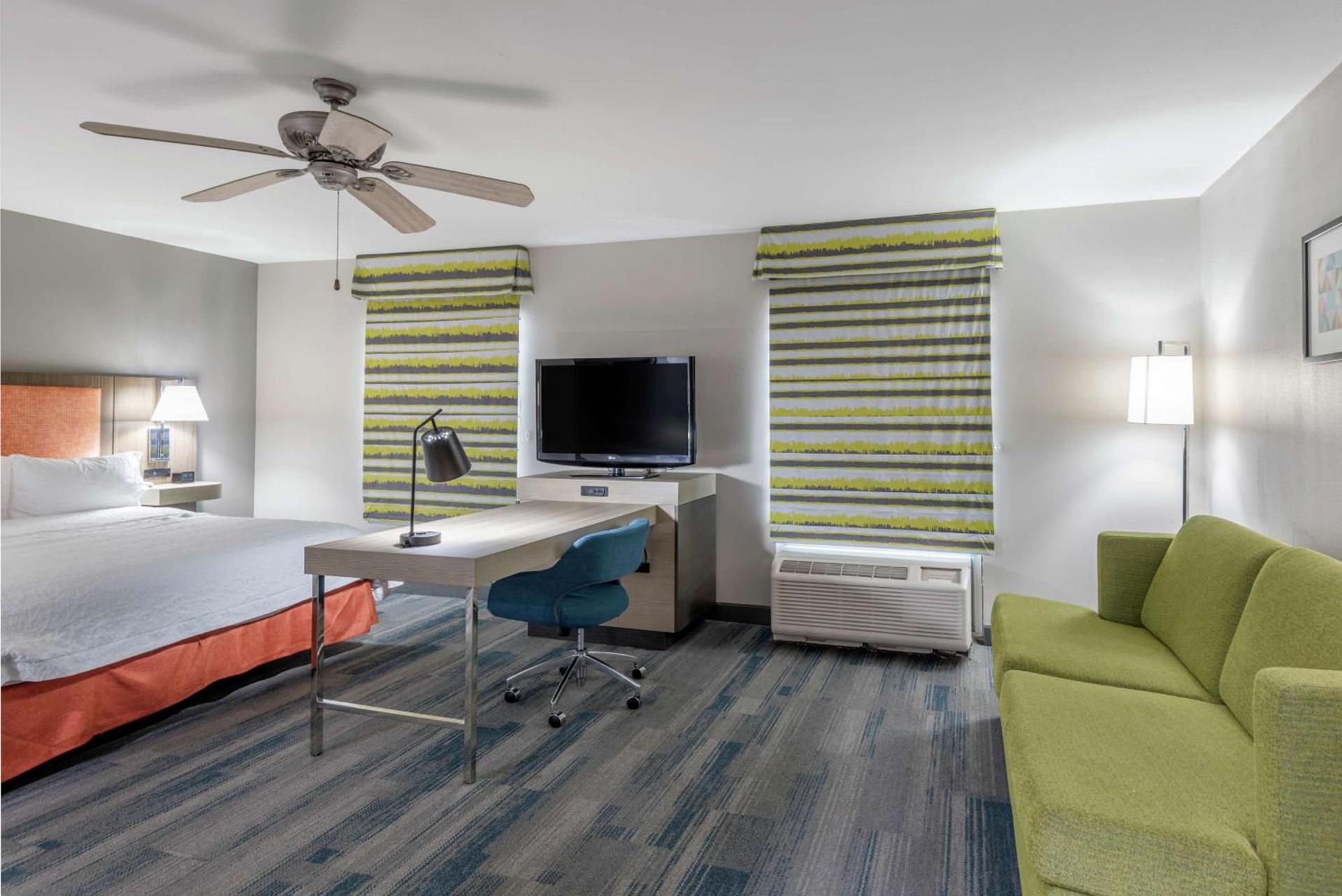 Hampton Inn Brownwood photo 12