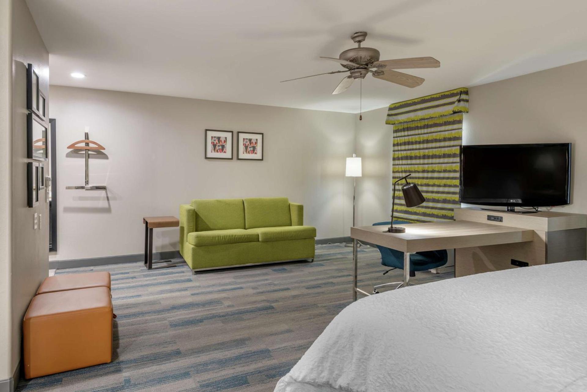 Hampton Inn Brownwood photo 14