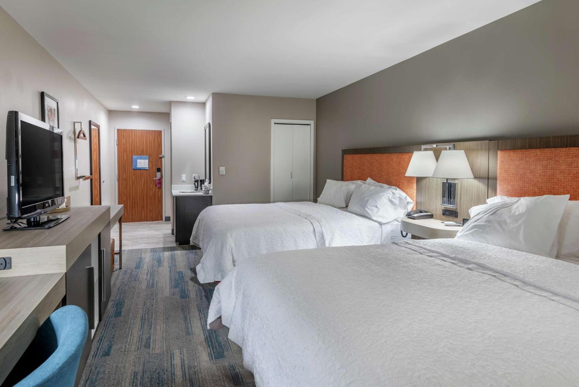 Hampton Inn Brownwood photo 20