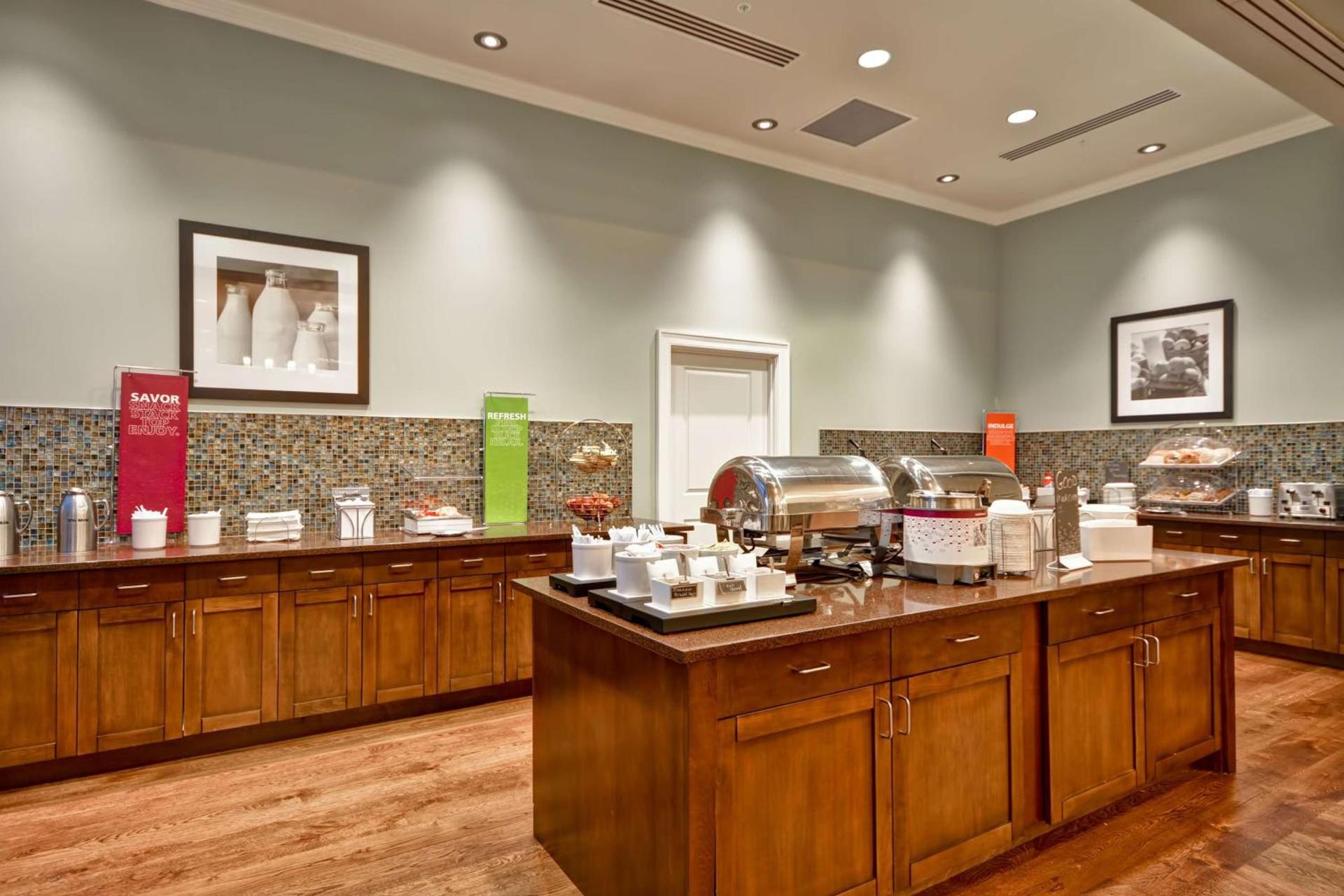 Hampton Inn & Suites Charleston Airport photo 13