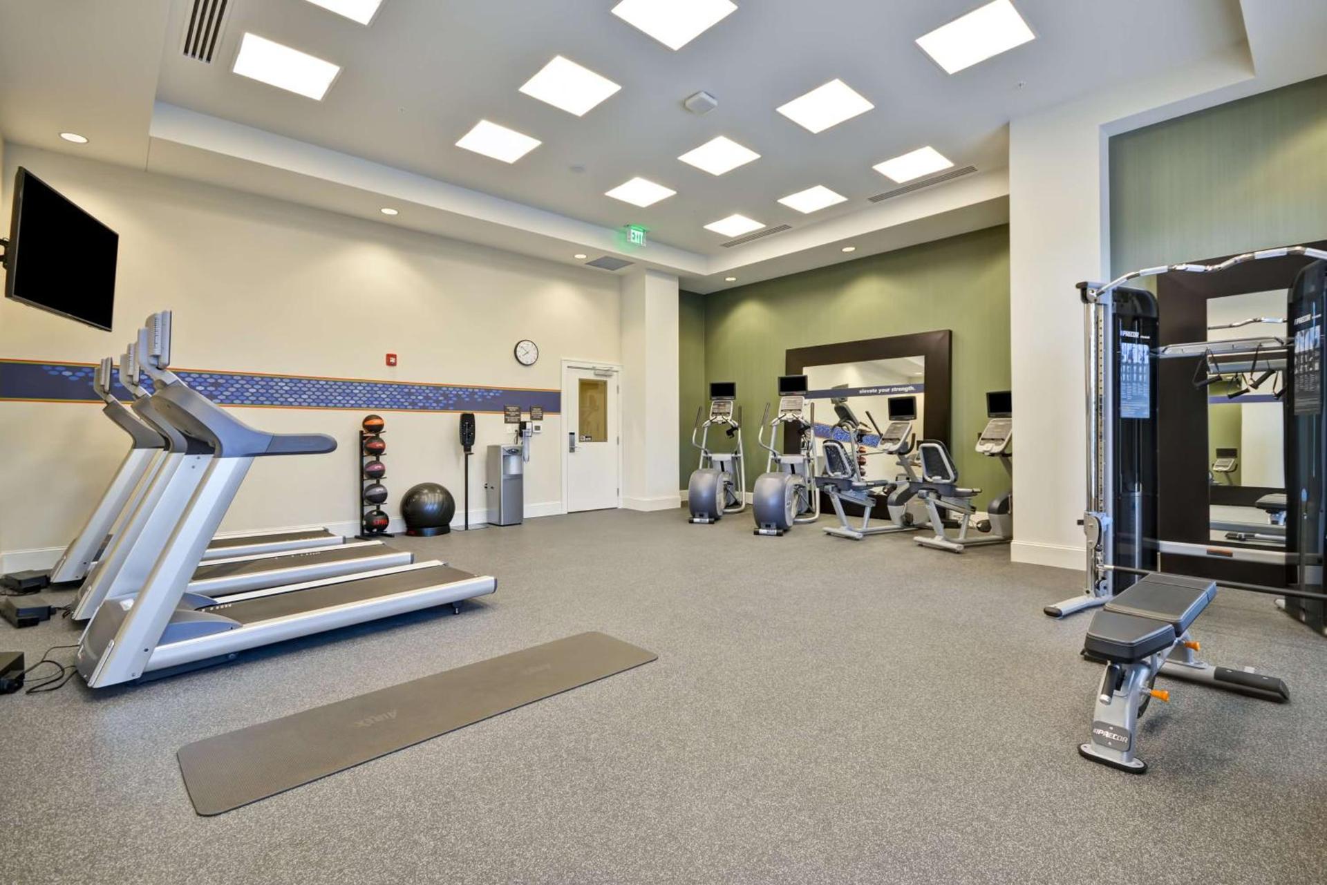 Hampton Inn & Suites Charleston Airport photo 16