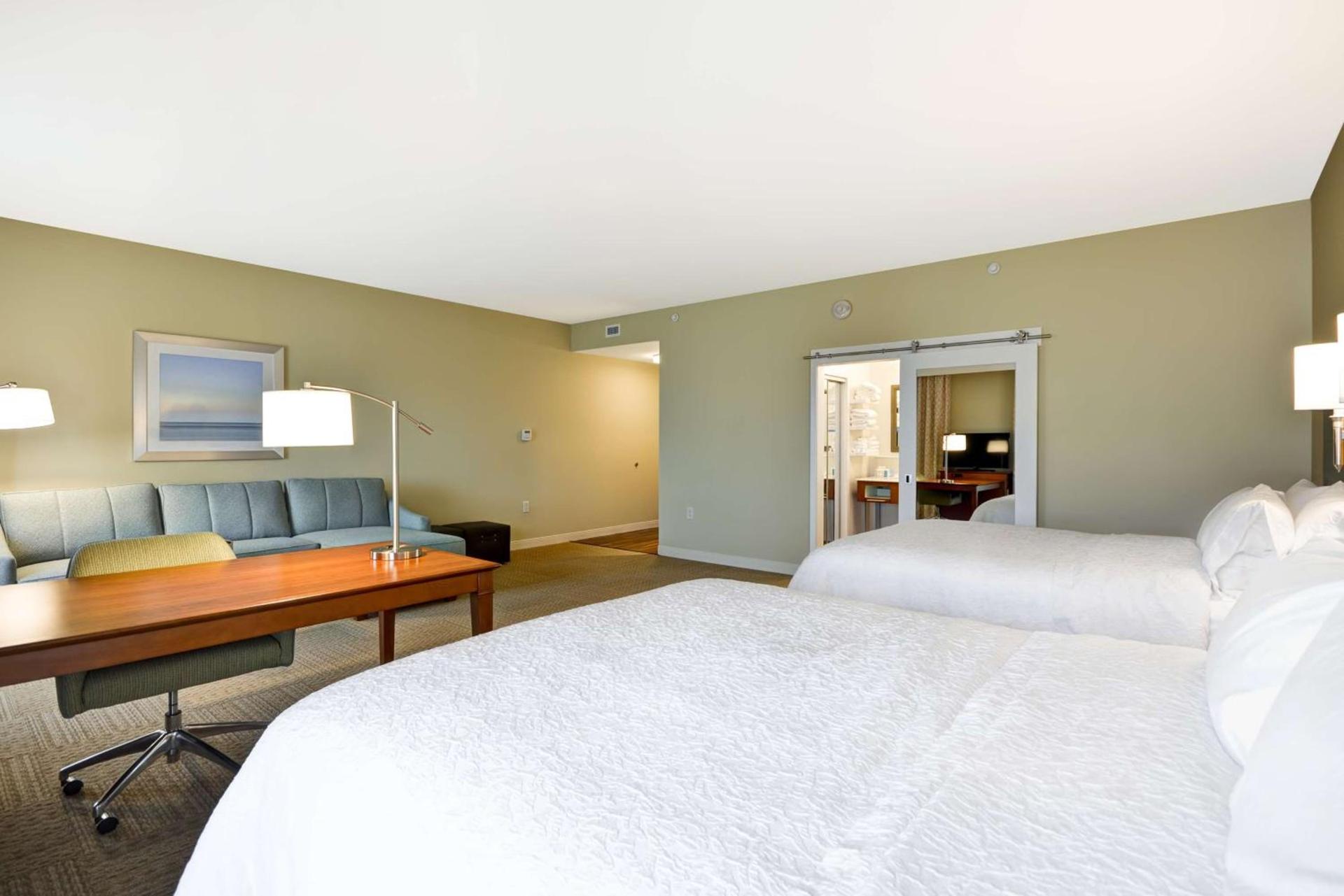 Hampton Inn & Suites Charleston Airport photo 28