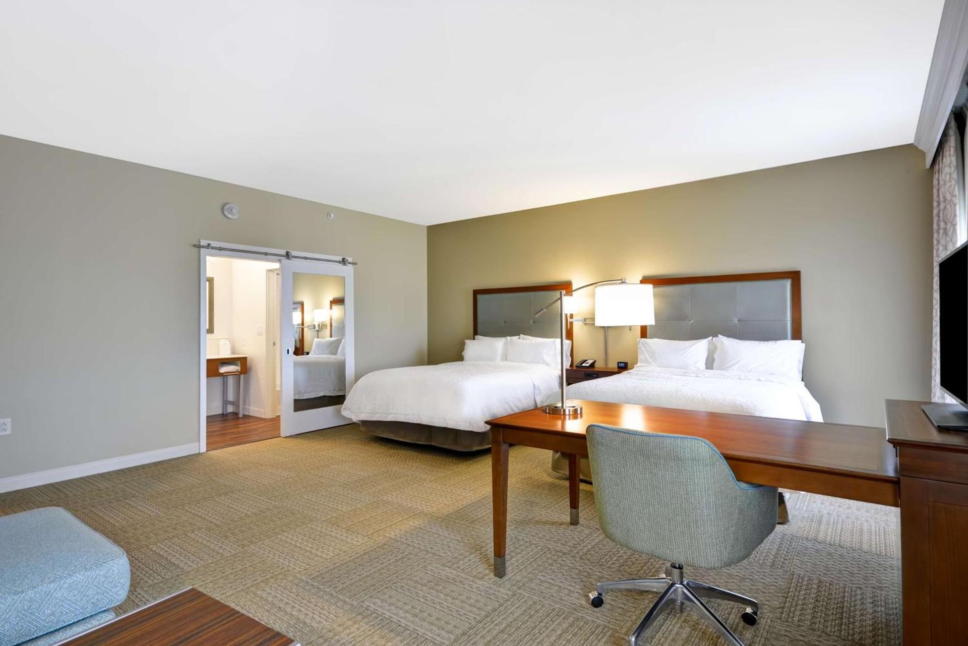 Hampton Inn & Suites Charleston Airport photo 29