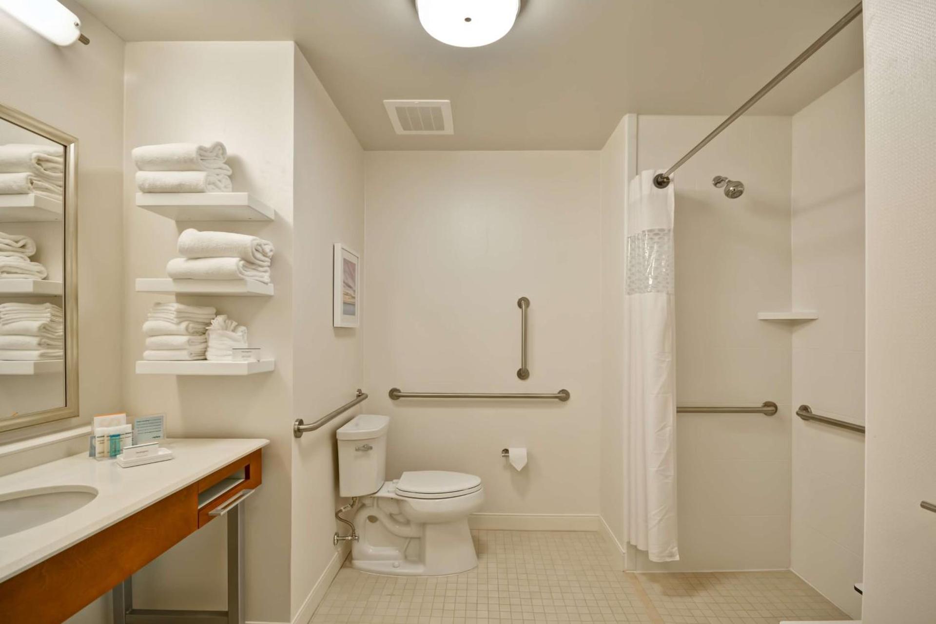 Hampton Inn & Suites Charleston Airport photo 39