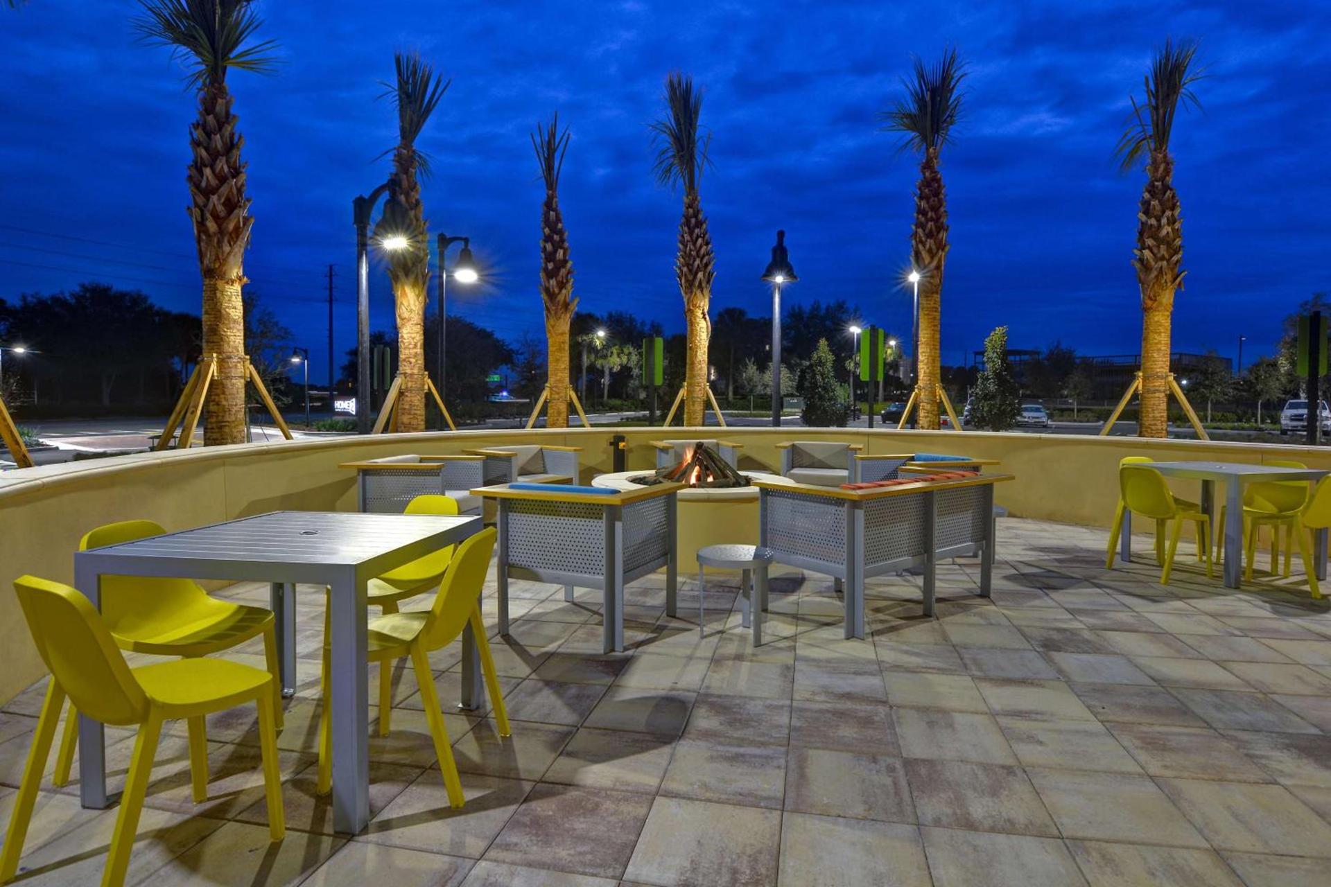 Home2 Suites By Hilton Orlando Flamingo Crossings, FL photo 2
