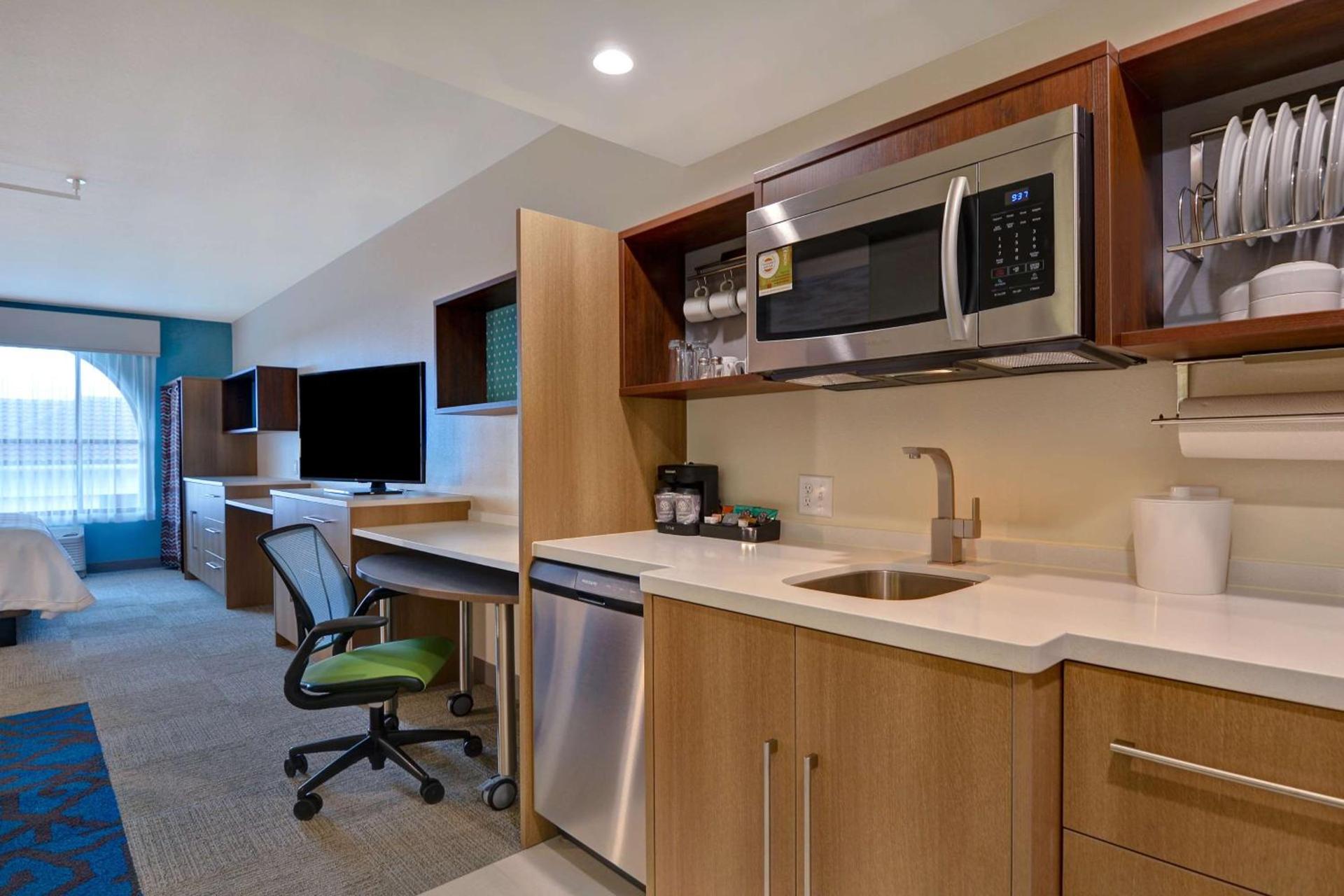 Home2 Suites By Hilton Orlando Flamingo Crossings, FL photo 42