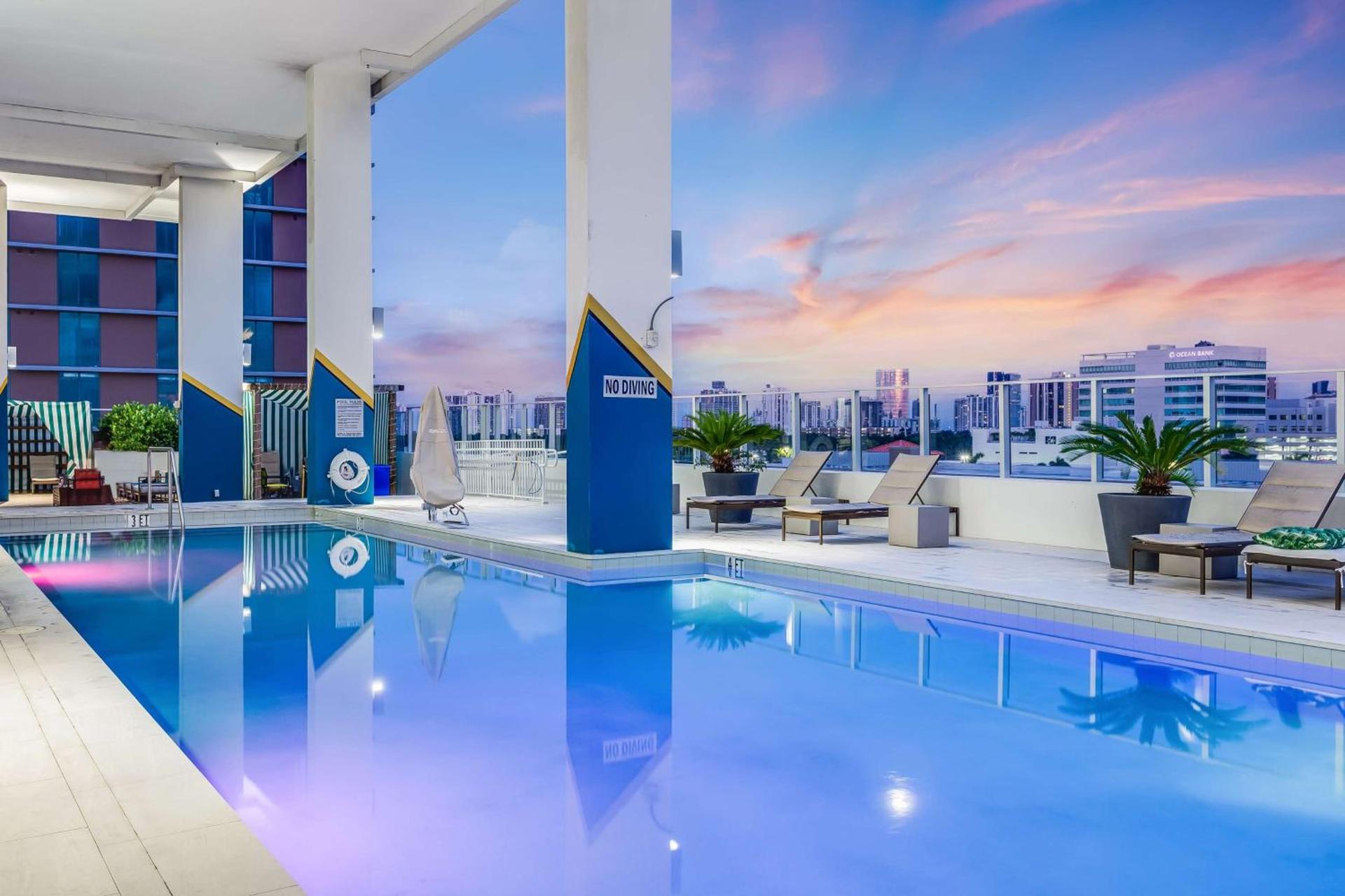 SERENA Hotel Aventura Miami, Tapestry Collection by Hilton photo 2