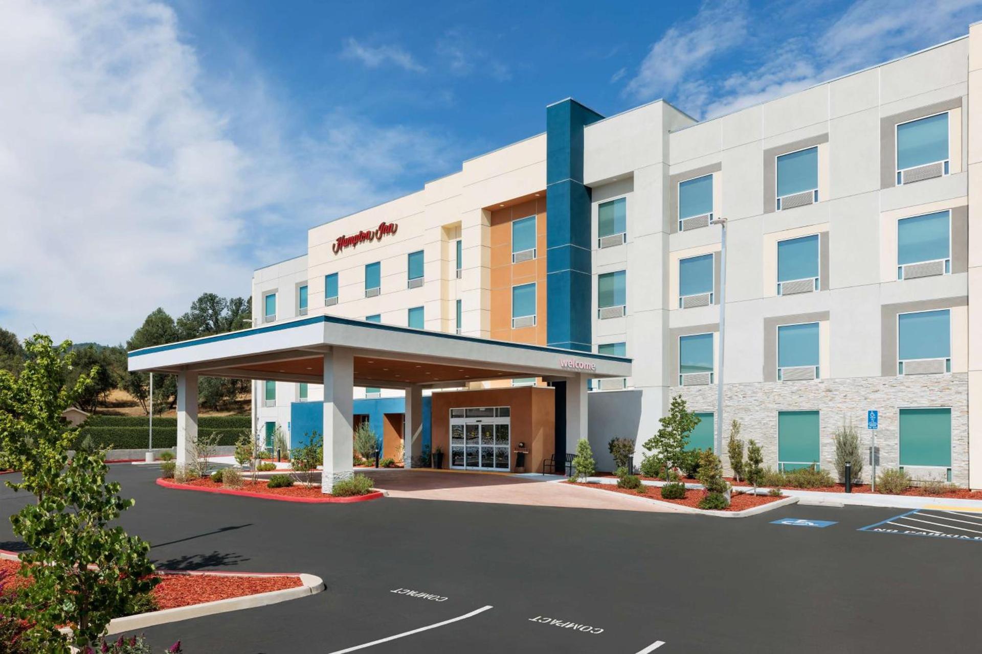 Hampton Inn Oakhurst-Yosemite photo 12