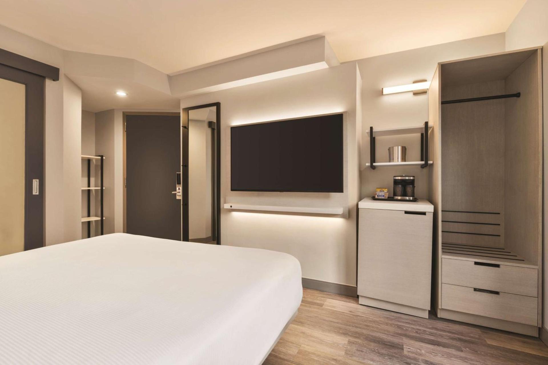 DoubleTree by Hilton New York Midtown Fifth Ave photo 40