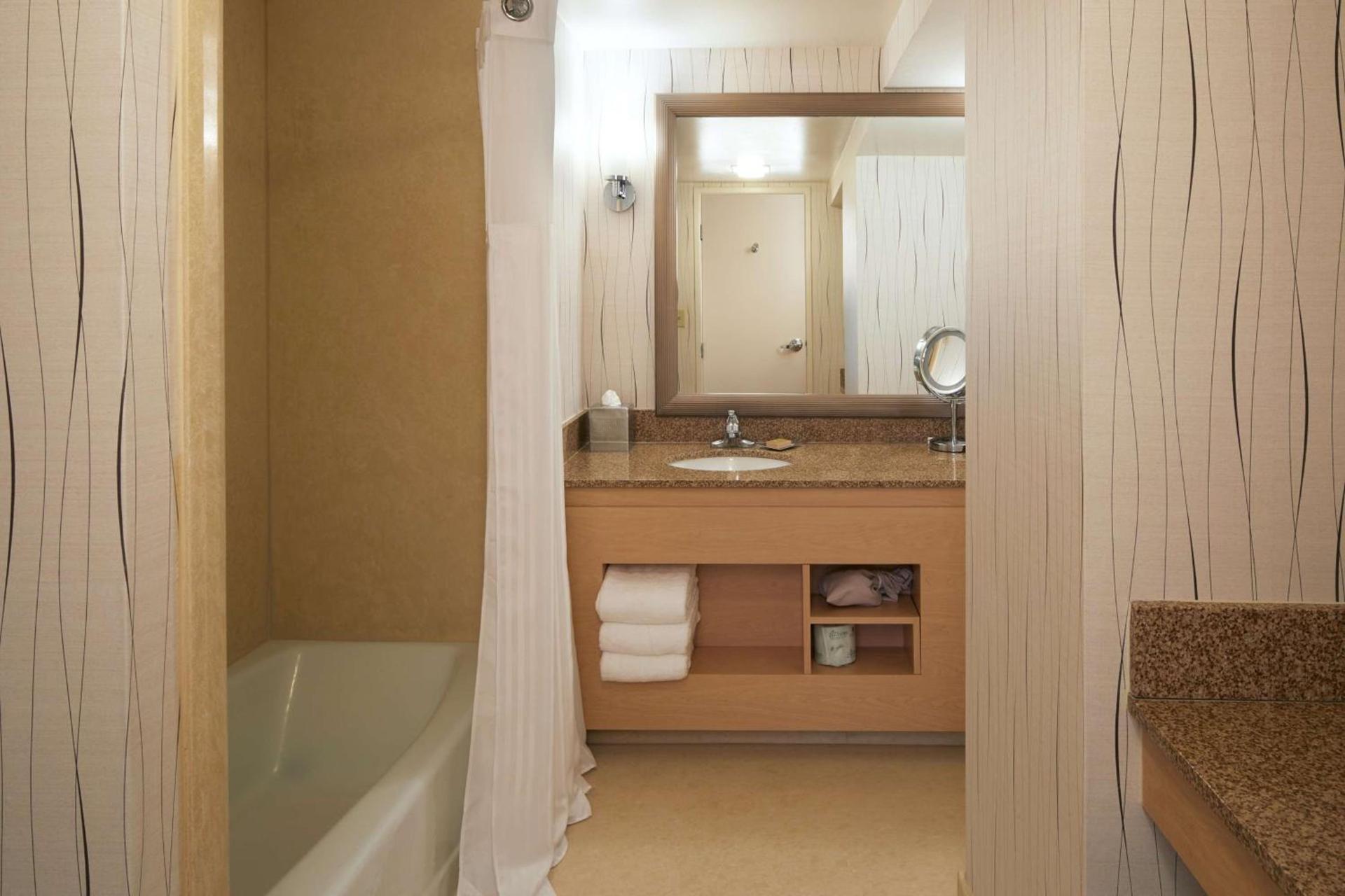 Hilton Los Angeles Airport photo 21