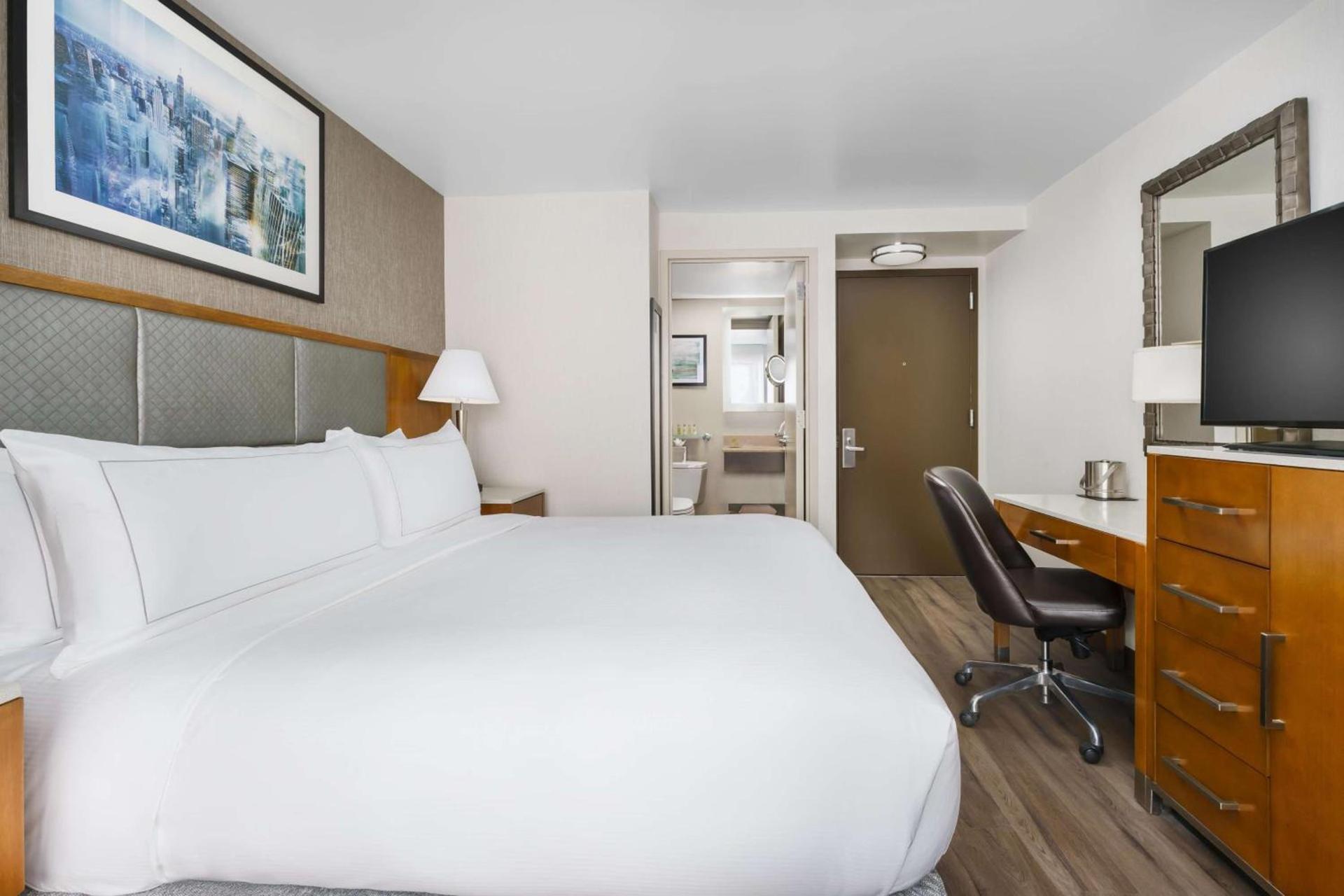 DoubleTree by Hilton Hotel New York City - Chelsea photo 11