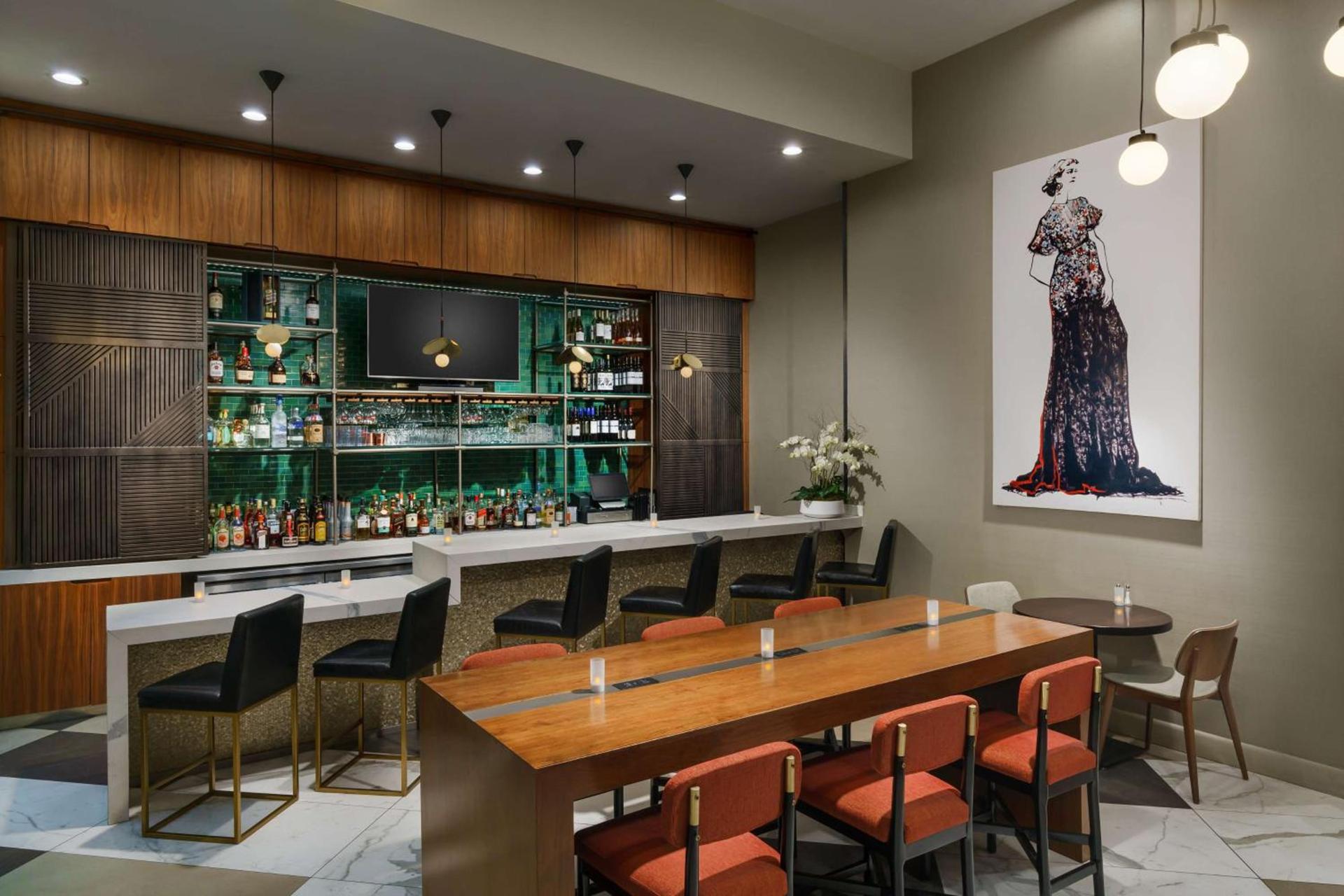 DoubleTree by Hilton Hotel New York City - Chelsea photo 17