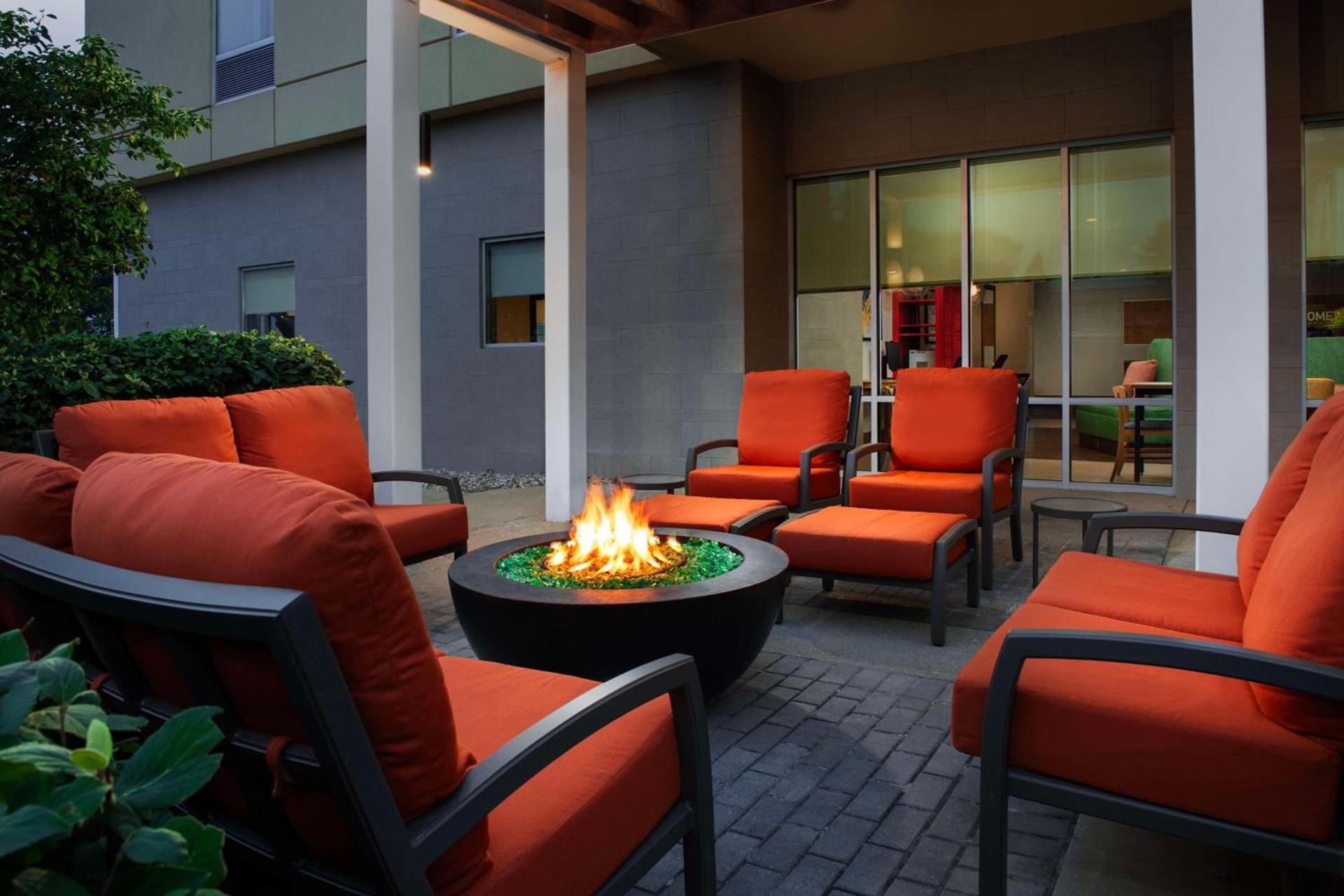 Home2 Suites by Hilton Lexington University / Medical Center photo 2