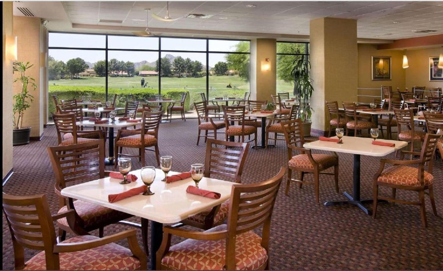 Embassy Suites by Hilton Phoenix Scottsdale photo 8