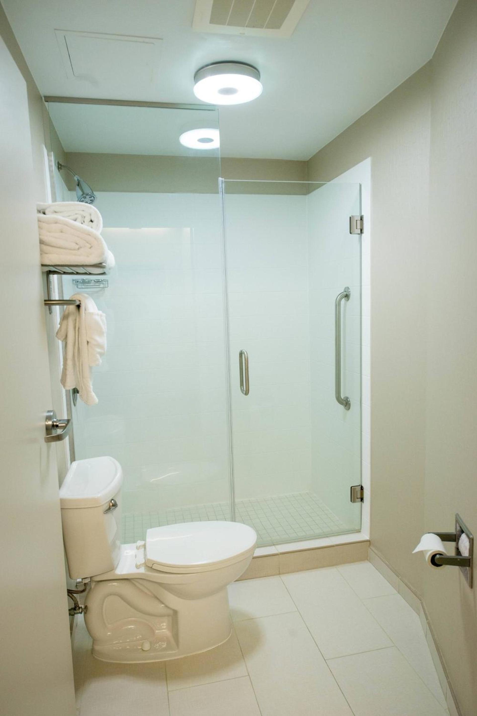 SpringHill Suites by Marriott Winston-Salem Hanes Mall photo 9