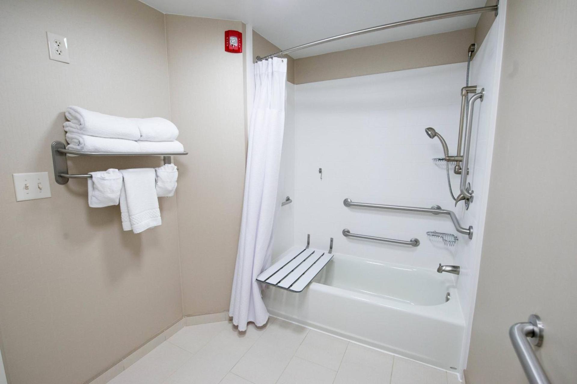 SpringHill Suites by Marriott Winston-Salem Hanes Mall photo 10