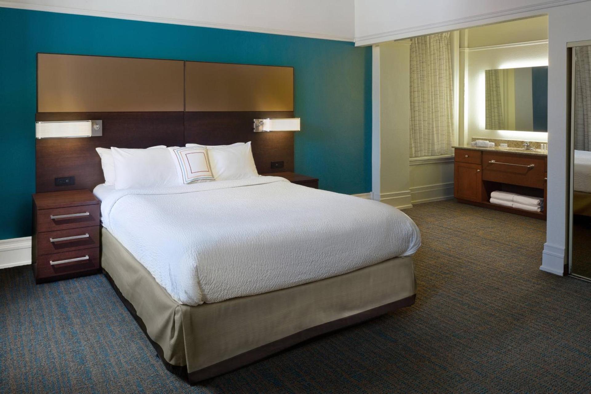 Residence Inn by Marriott Cleveland Downtown photo 8