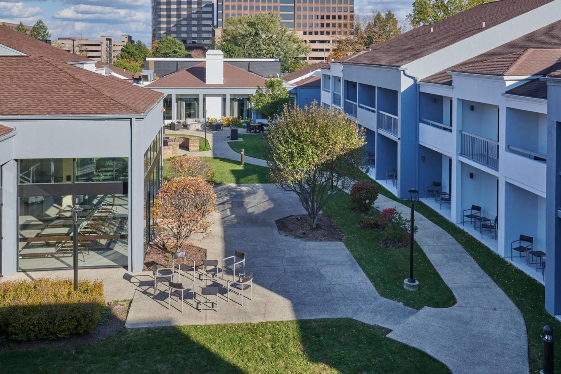 Courtyard Chicago Oakbrook Terrace photo 11
