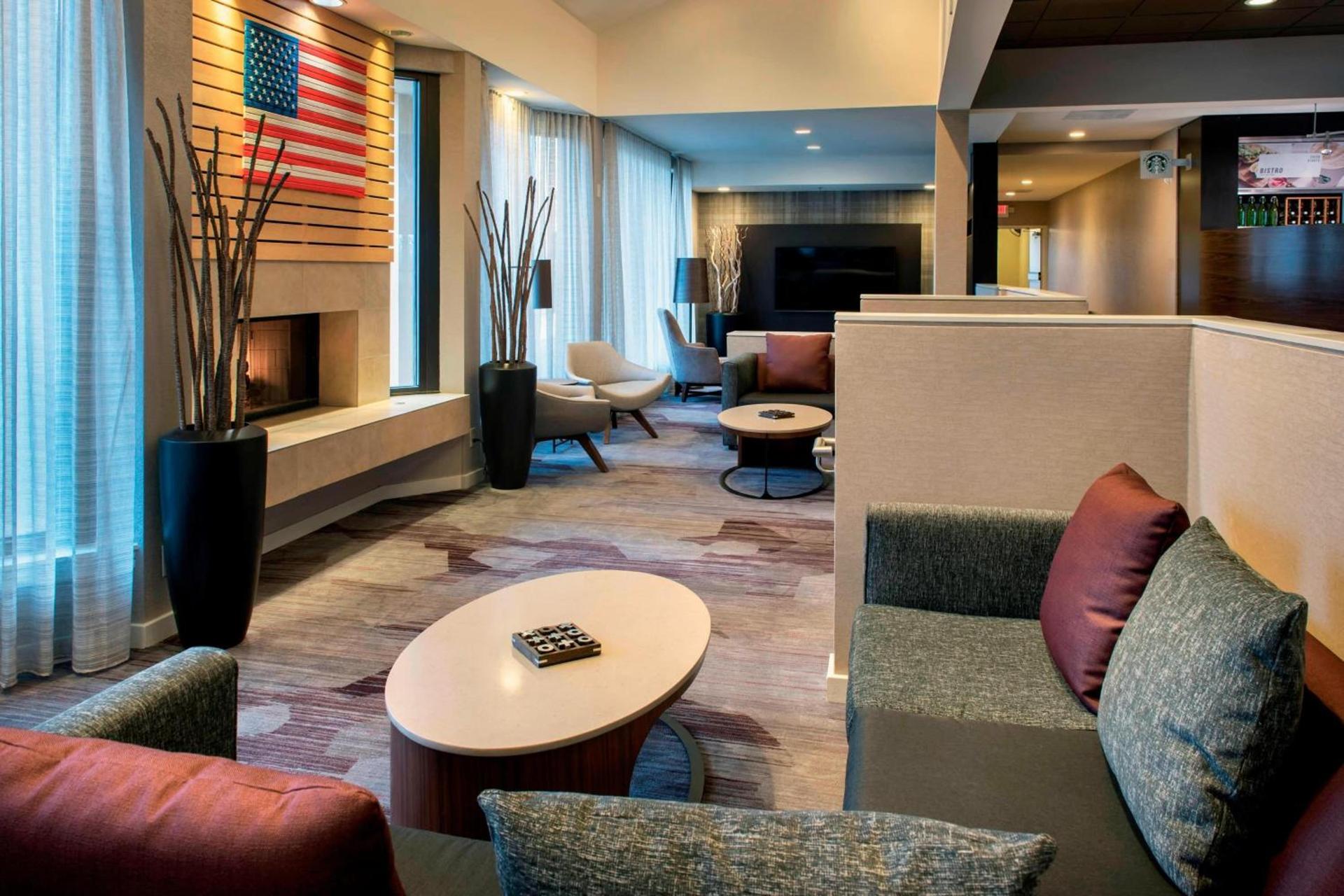 Courtyard by Marriott Chicago Waukegan / Gurnee photo 54