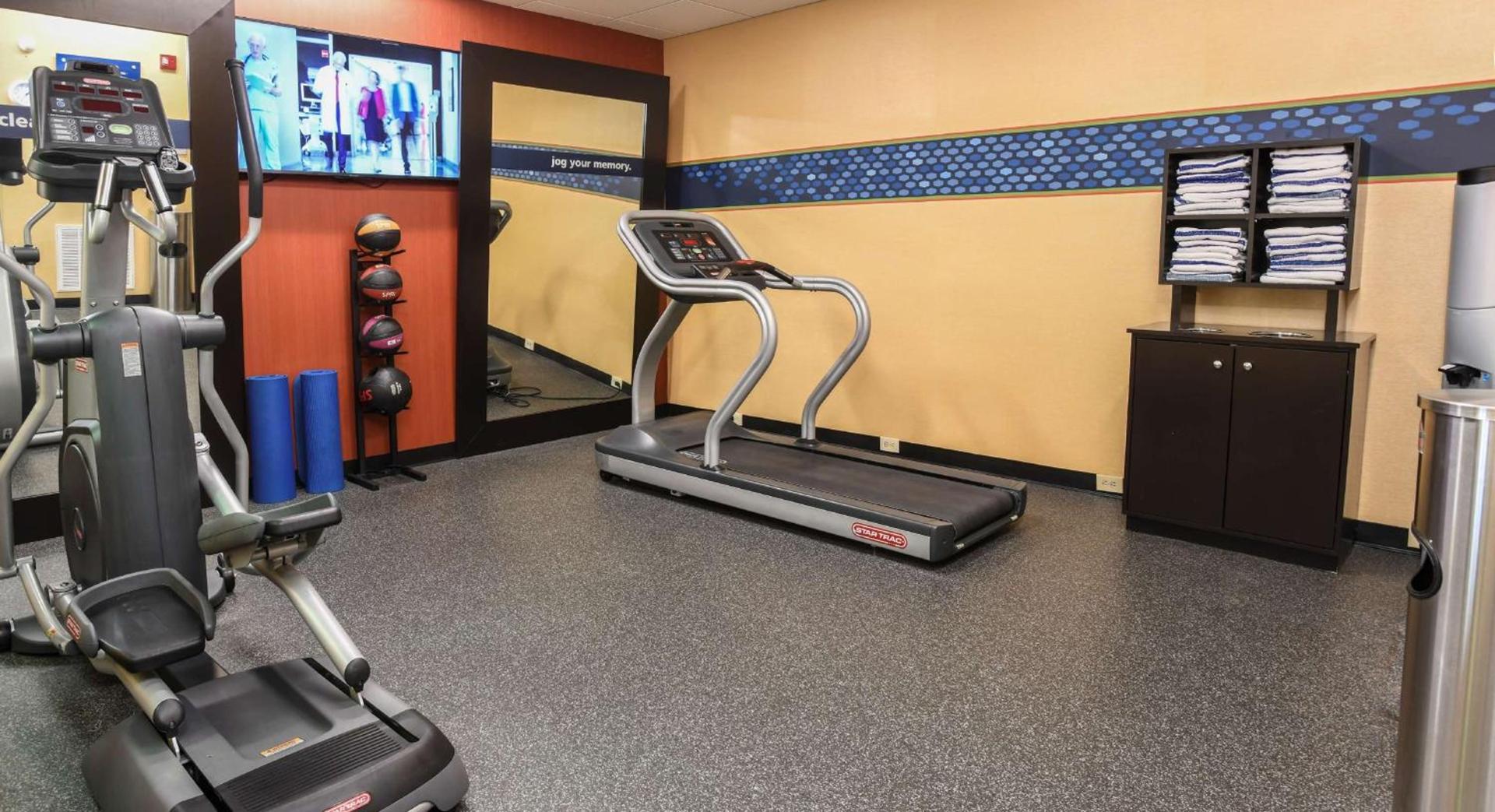 Hampton Inn Dry Ridge photo 14