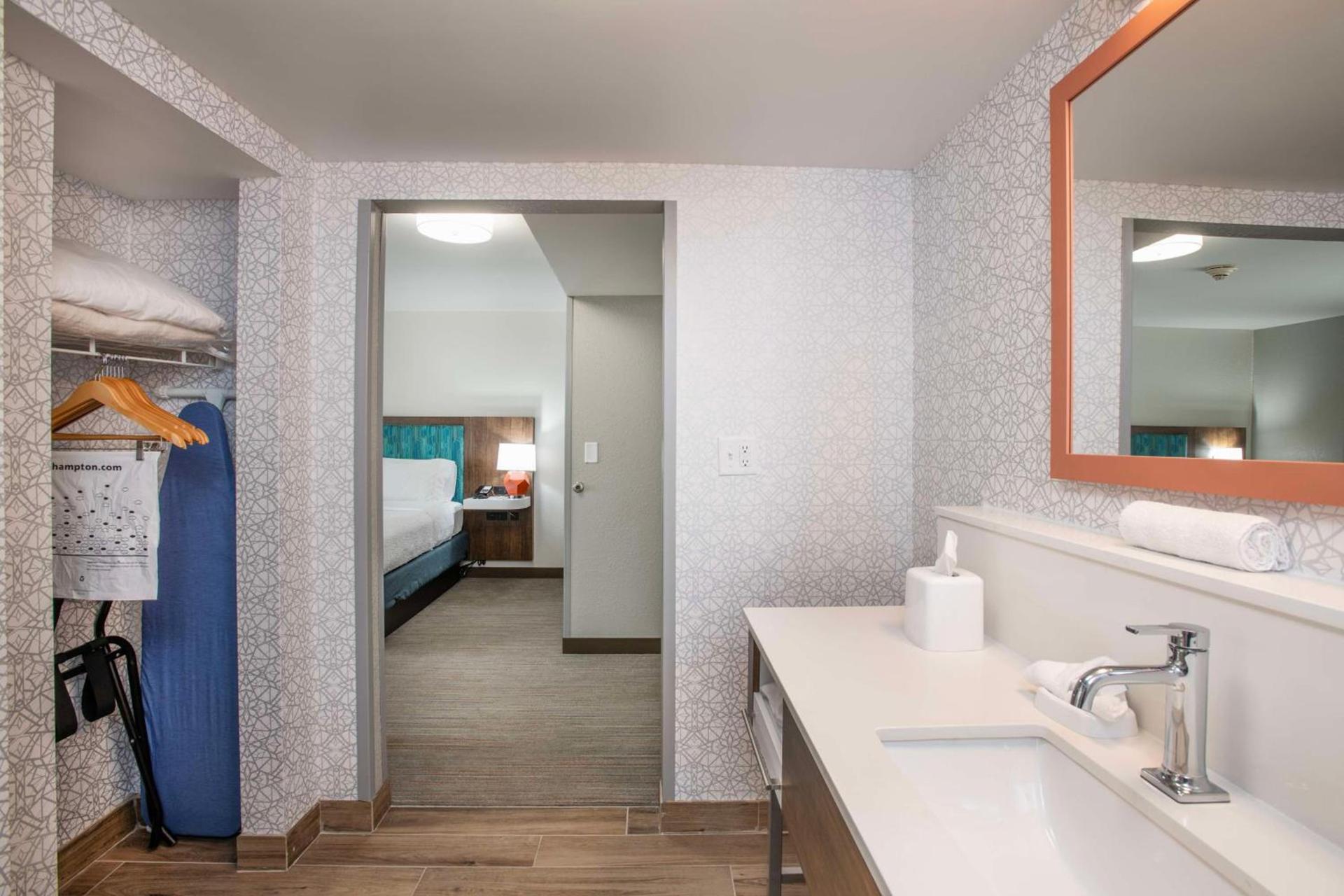 Hampton Inn Dry Ridge photo 20