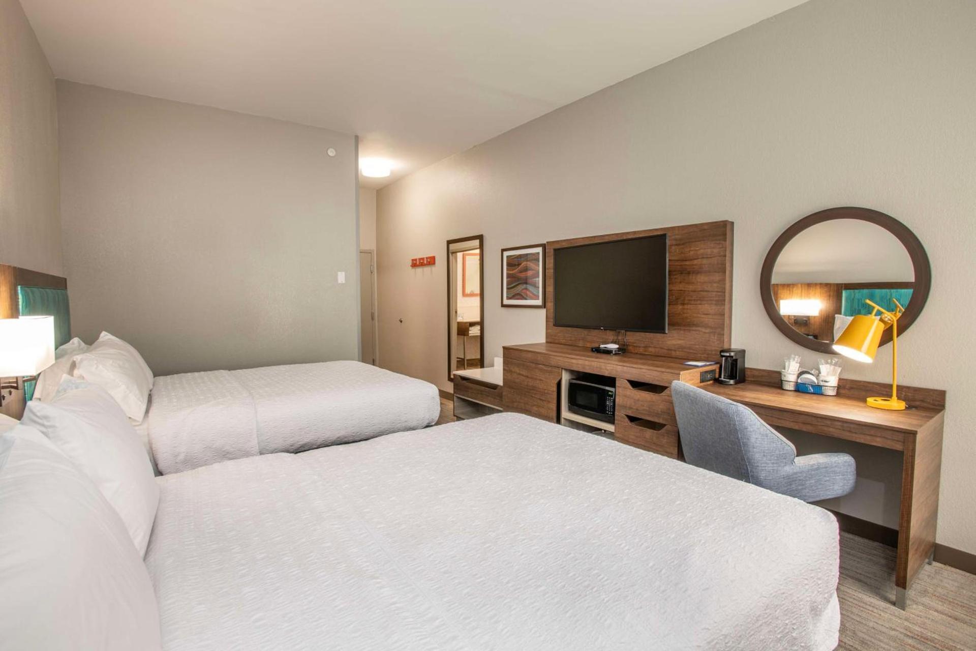 Hampton Inn Dry Ridge photo 31