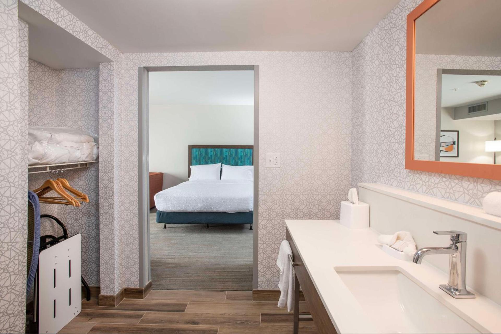 Hampton Inn Dry Ridge photo 33