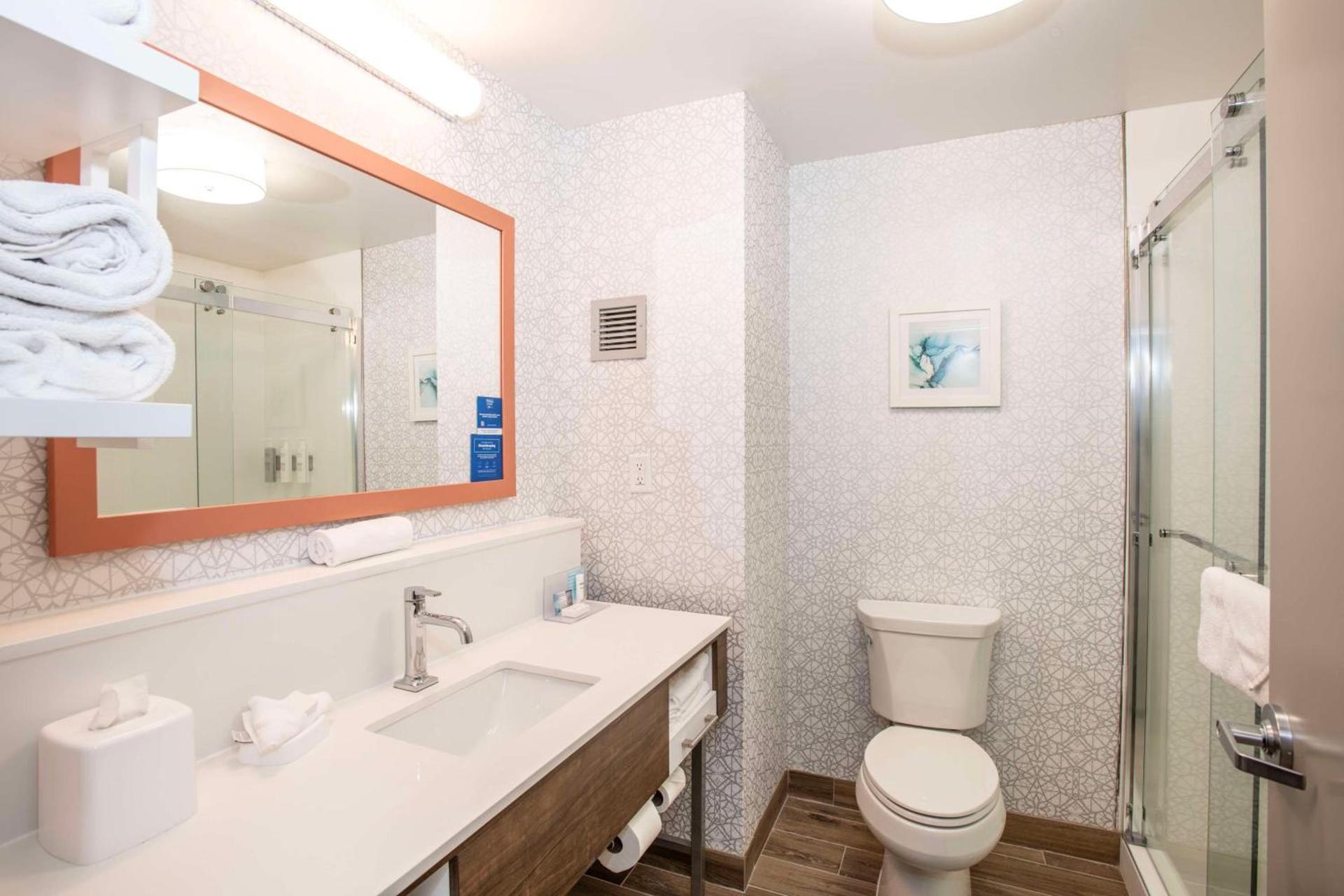 Hampton Inn Dry Ridge photo 40