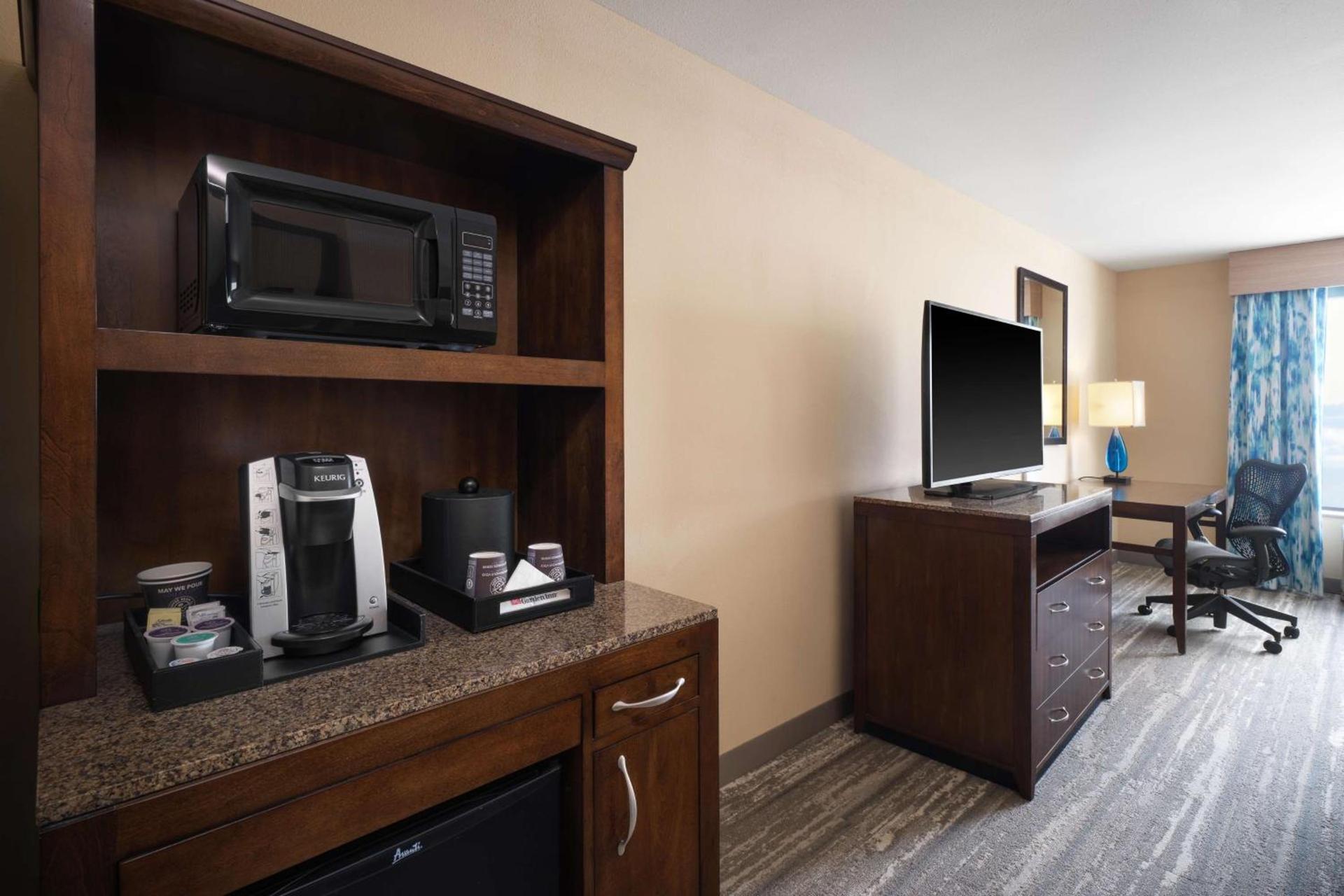Hilton Garden Inn Houston/Bush Intercontinental Airport photo 14