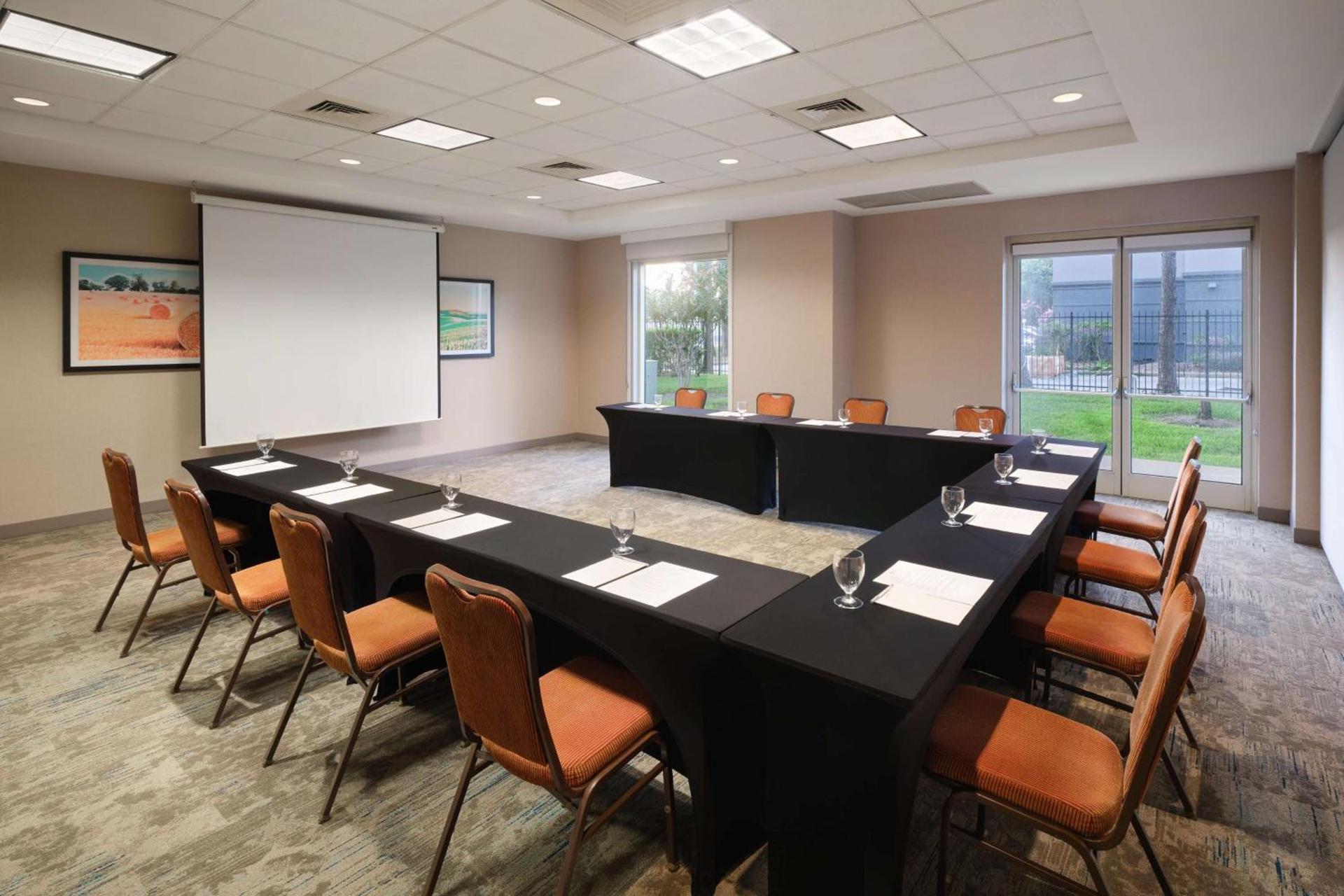 Hilton Garden Inn Houston/Bush Intercontinental Airport photo 26