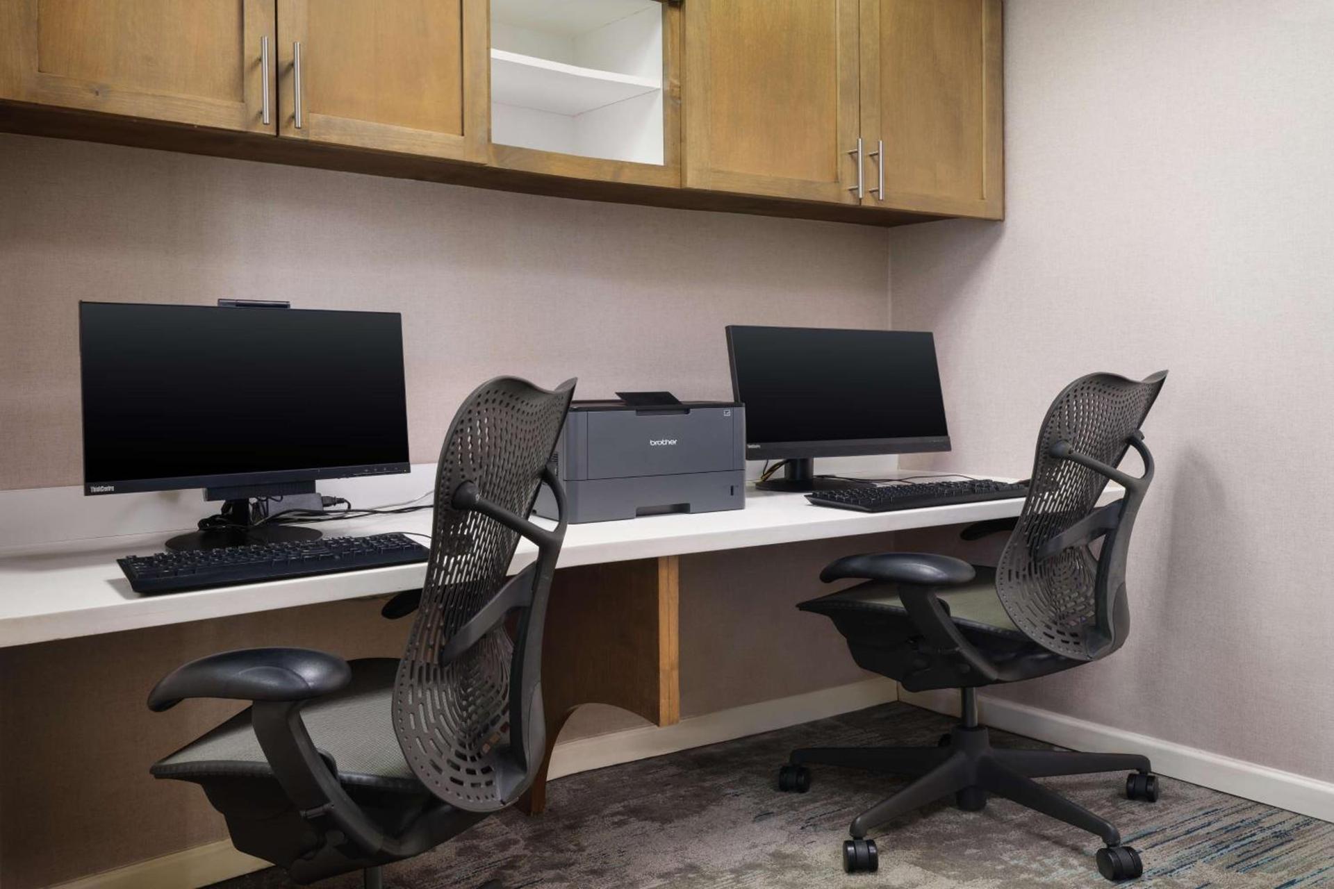 Hilton Garden Inn Houston/Bush Intercontinental Airport photo 29