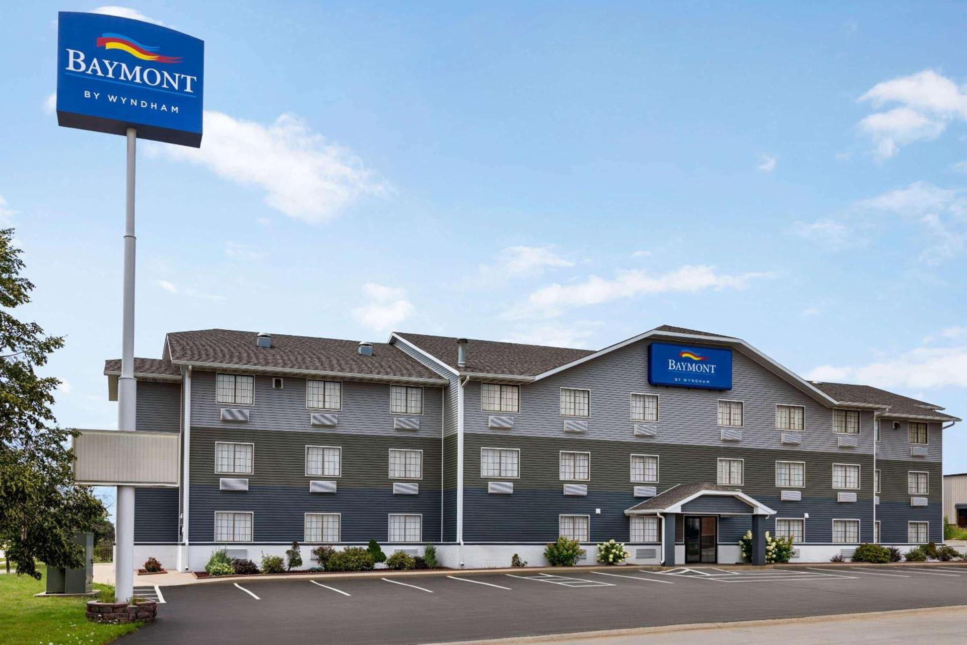 Baymont by Wyndham Cedar Rapids photo 3