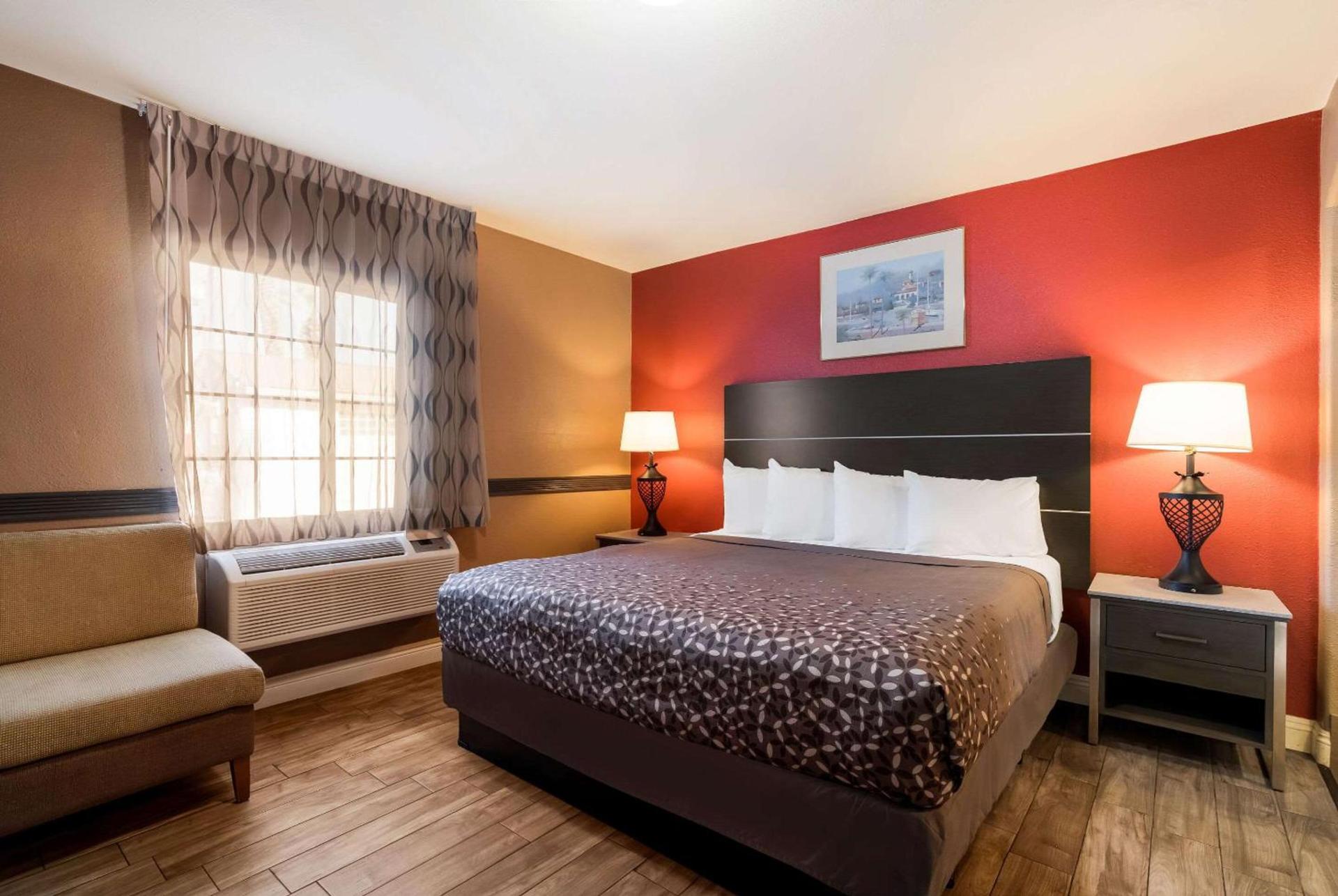 Rodeway Inn and Suites near Coachella photo 22