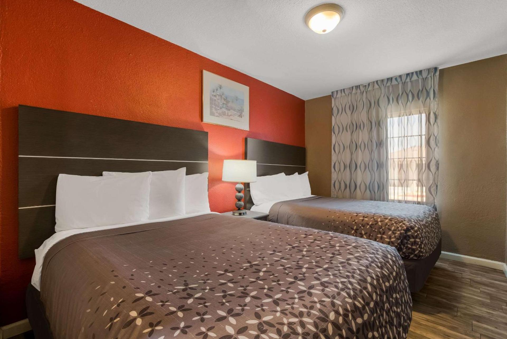 Rodeway Inn and Suites near Coachella photo 31