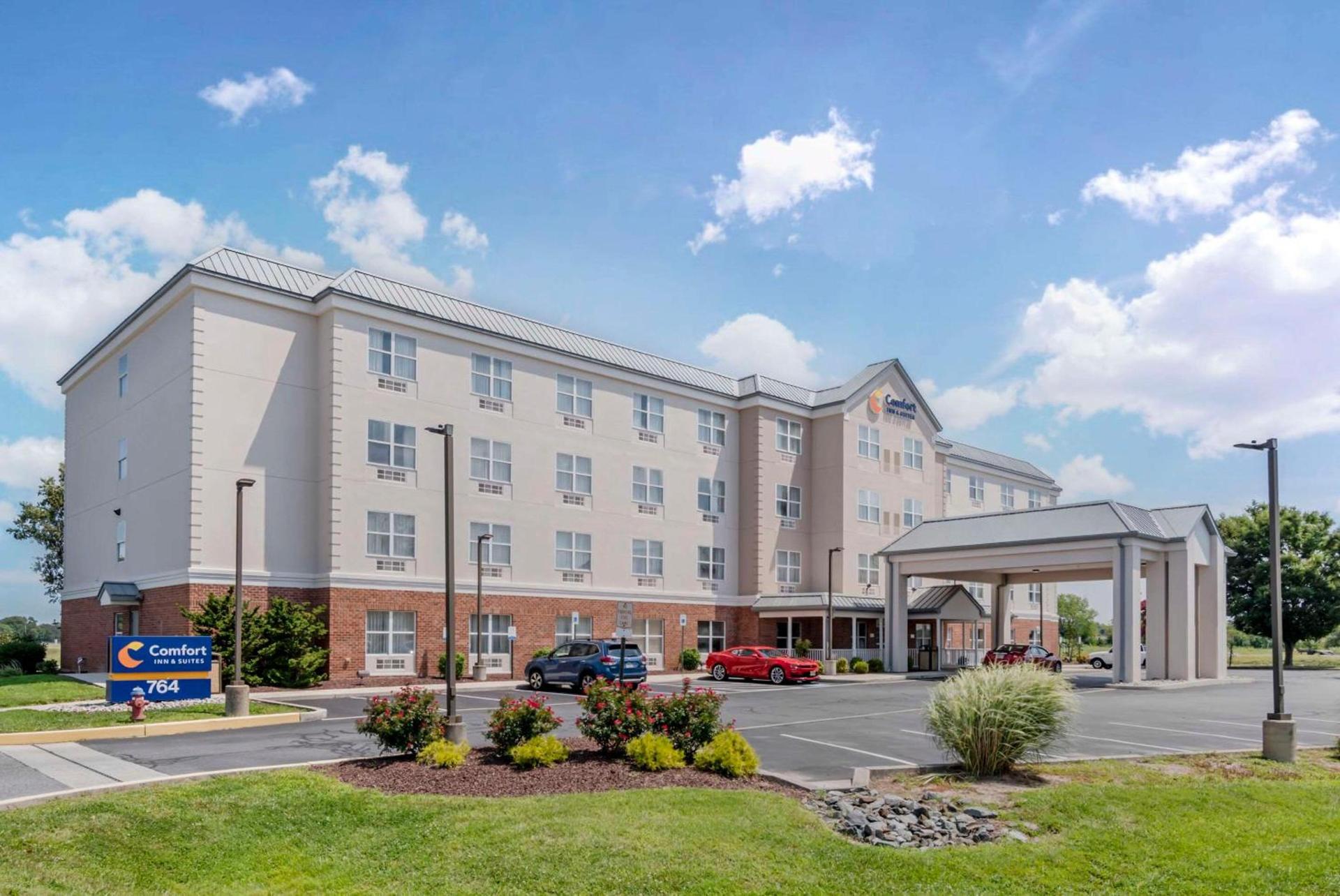 Comfort Inn & Suites Dover near Speedway — hotel in Dover