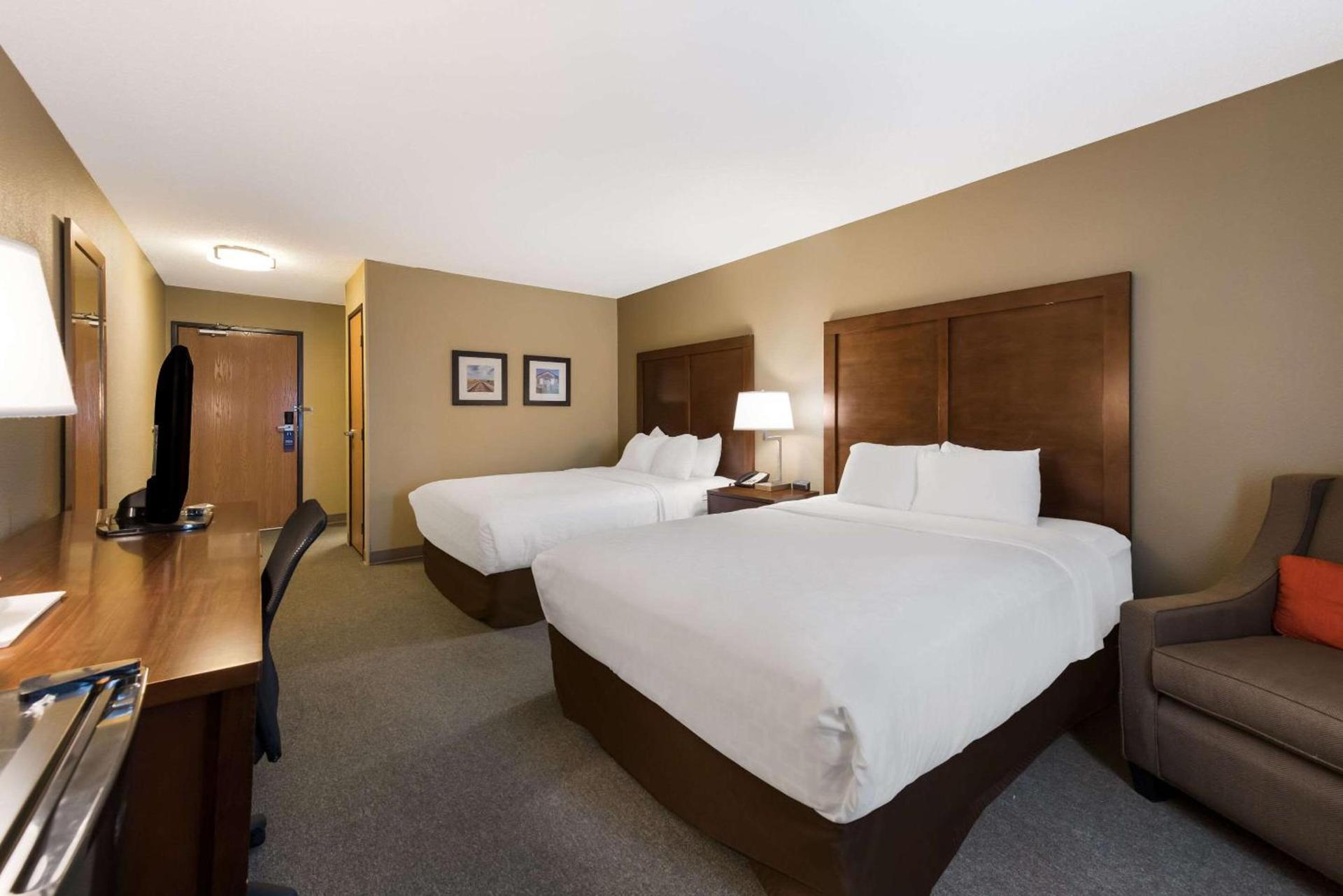 Comfort Inn Wichita East photo 36