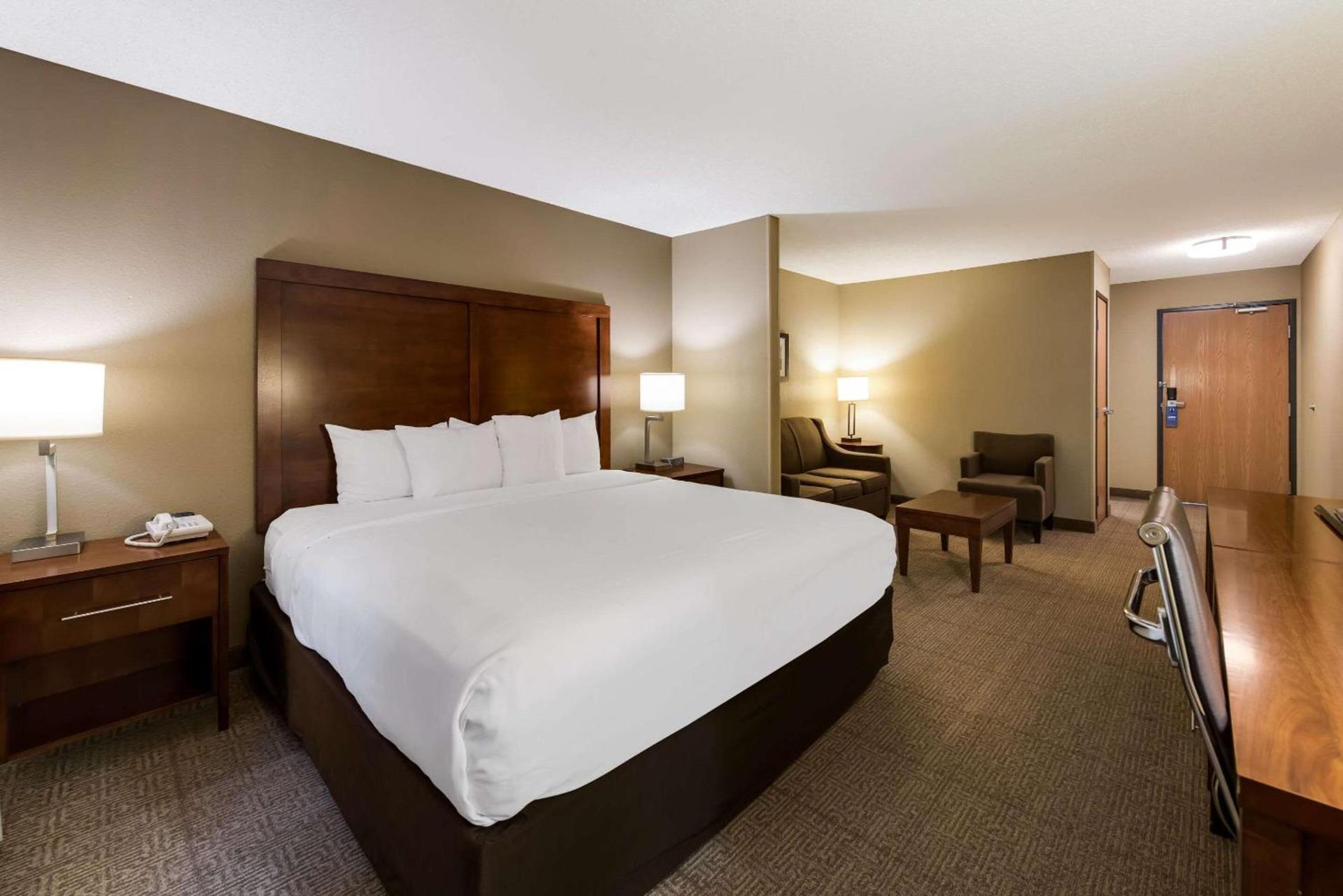 Comfort Inn Wichita East photo 21