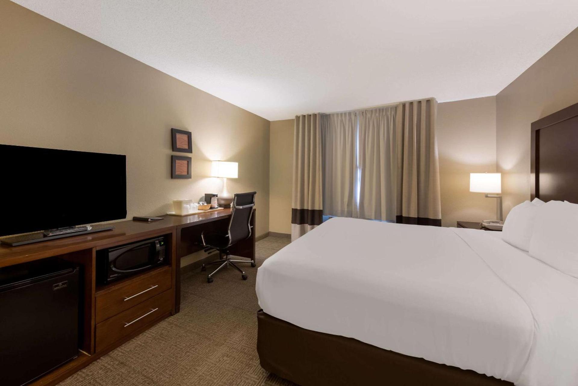 Comfort Inn Wichita East photo 22