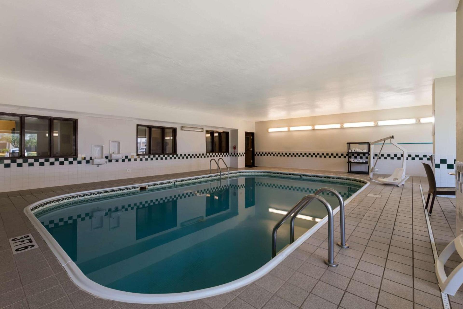 Comfort Inn Wichita East photo 25