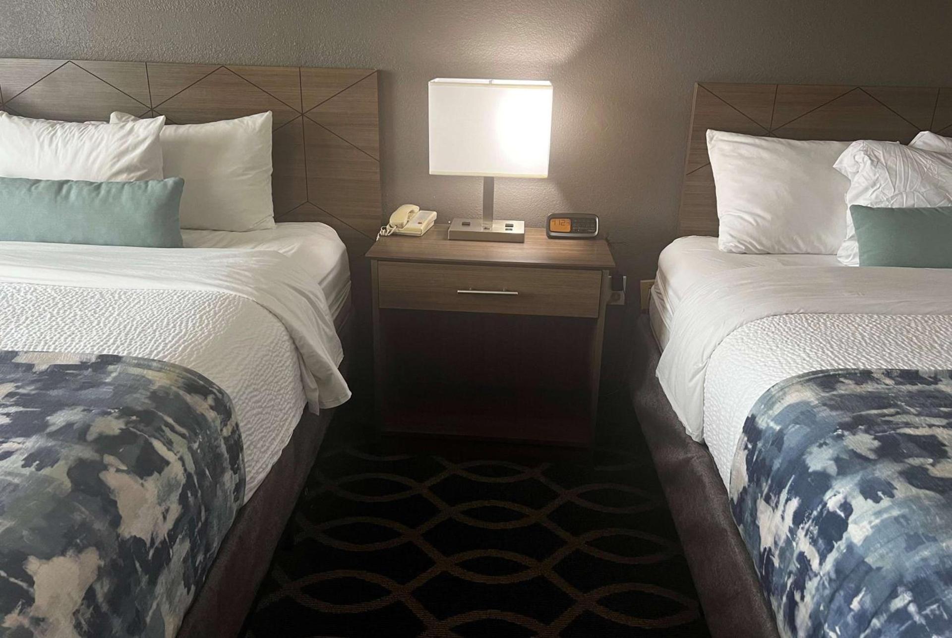 Wingate by Wyndham Humble/Houston Intercontinental Airport photo 12
