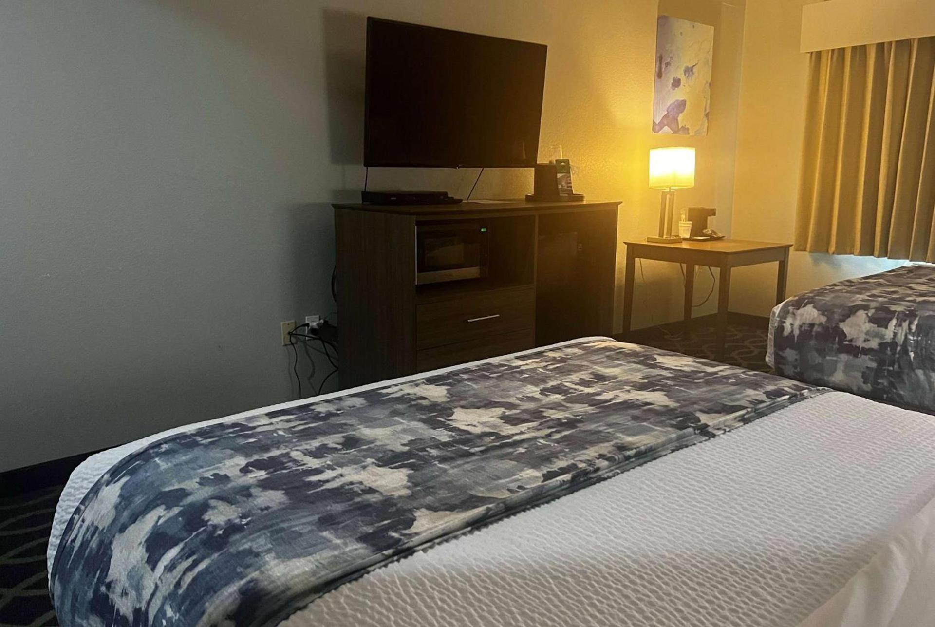Wingate by Wyndham Humble/Houston Intercontinental Airport photo 13
