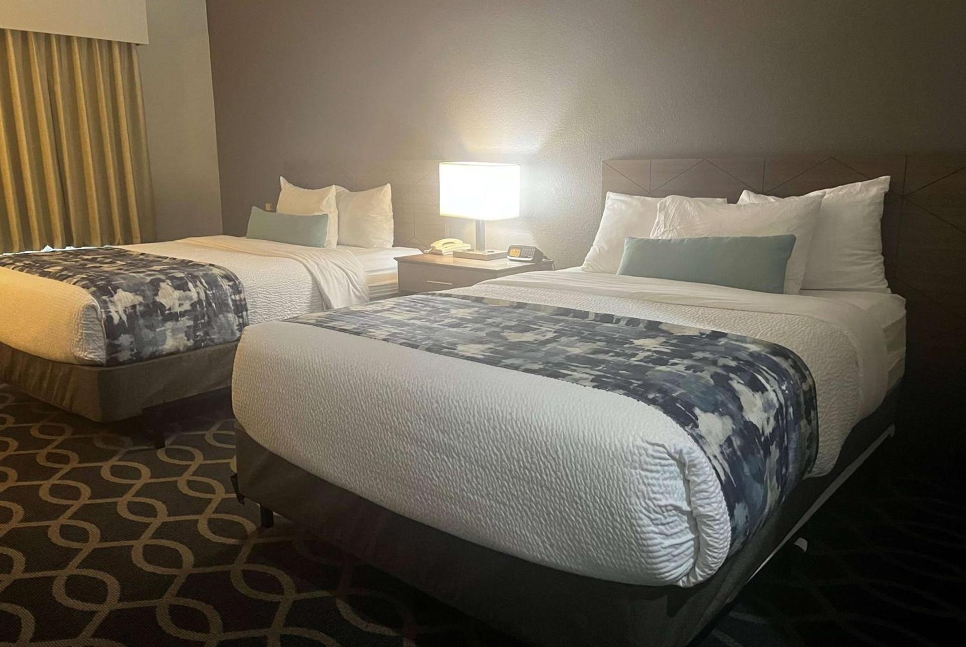 Wingate by Wyndham Humble/Houston Intercontinental Airport photo 16