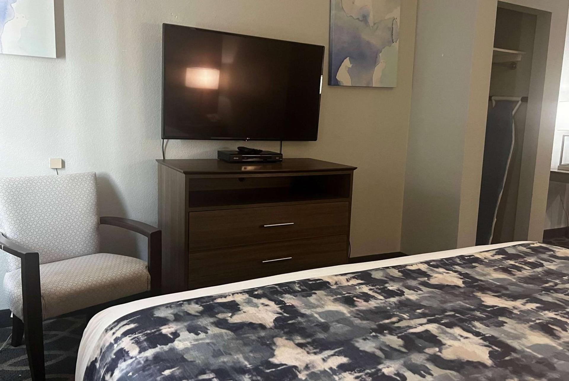 Wingate by Wyndham Humble/Houston Intercontinental Airport photo 17