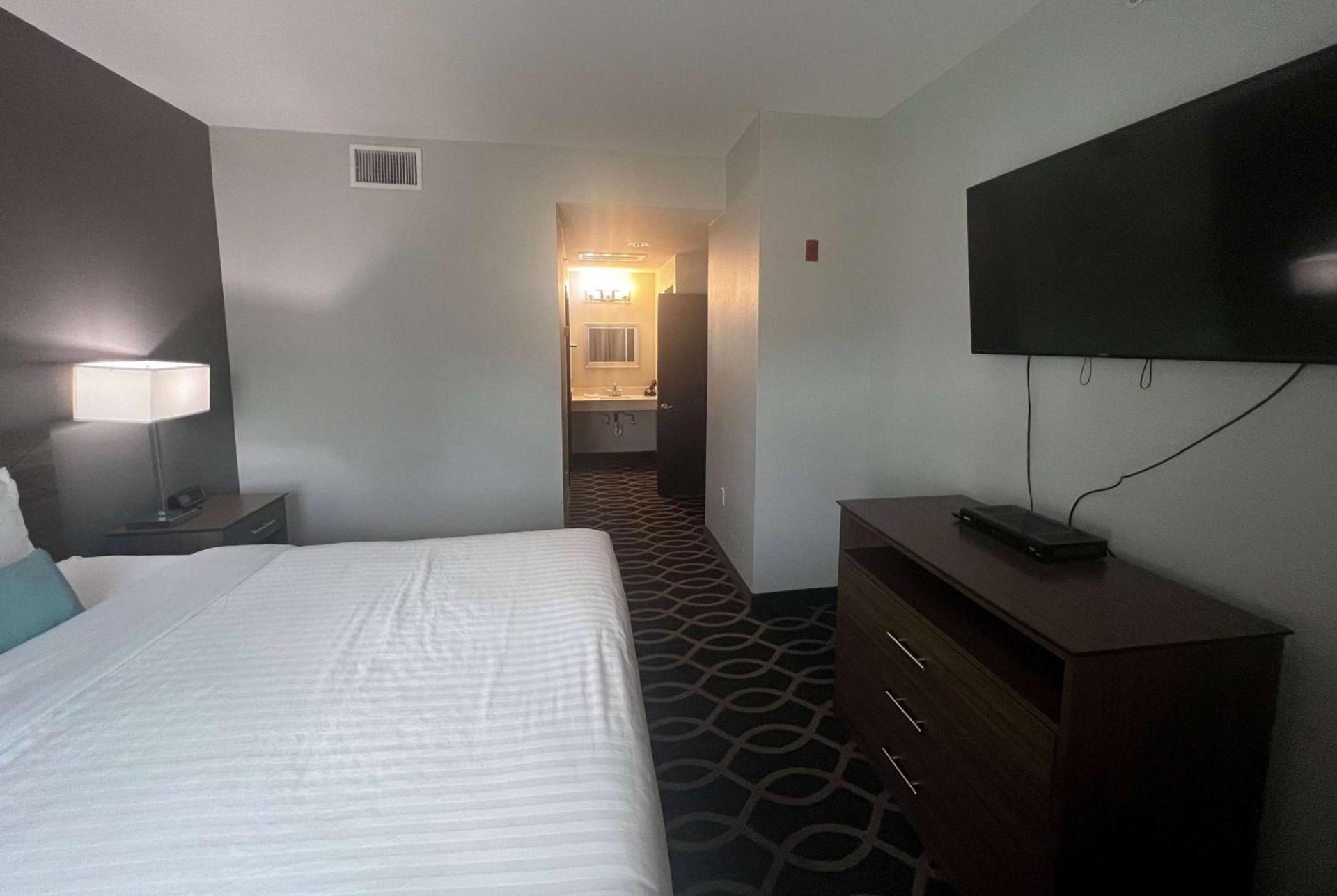 Wingate by Wyndham Humble/Houston Intercontinental Airport photo 30