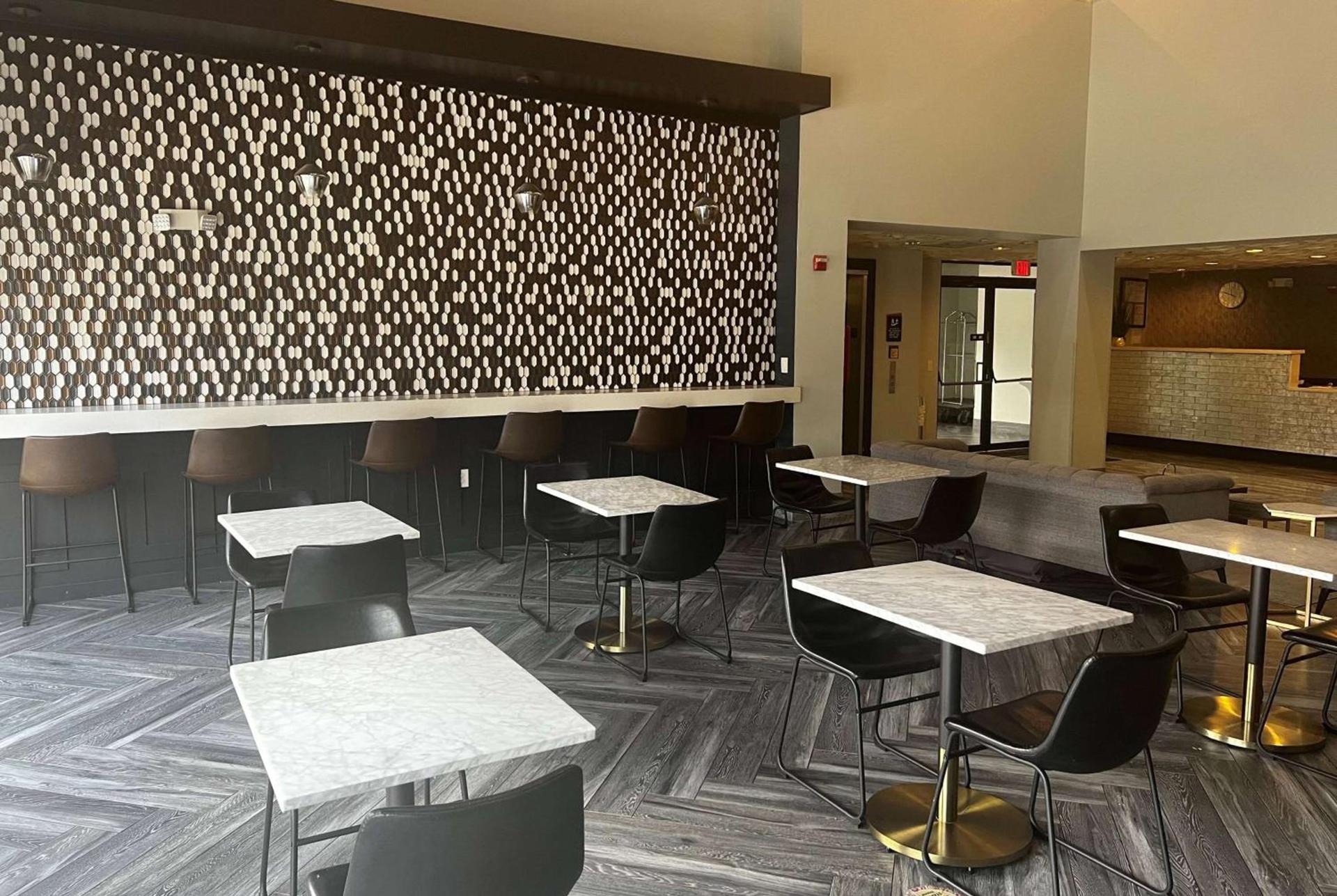 Wingate by Wyndham Humble/Houston Intercontinental Airport photo 37