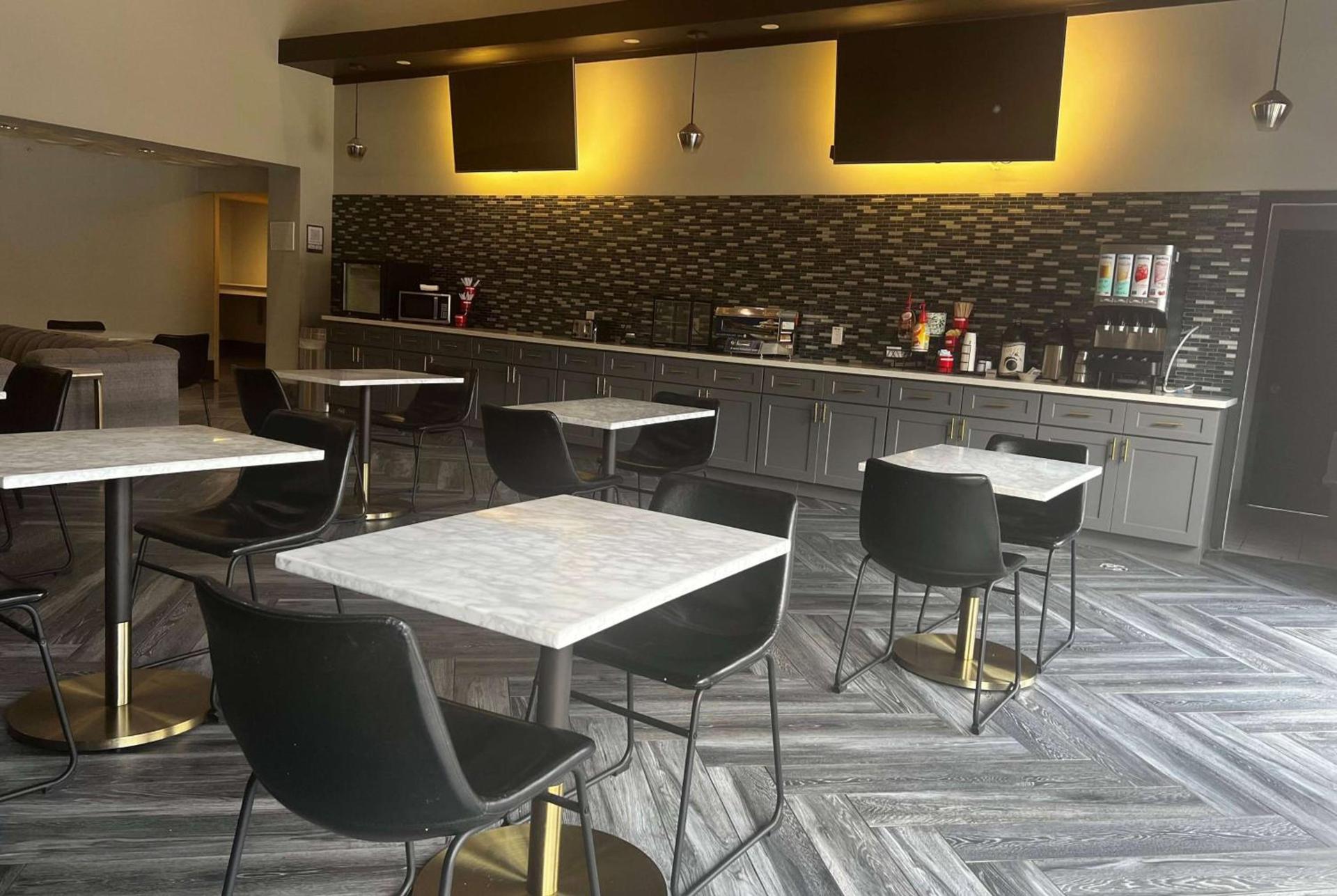 Wingate by Wyndham Humble/Houston Intercontinental Airport photo 38